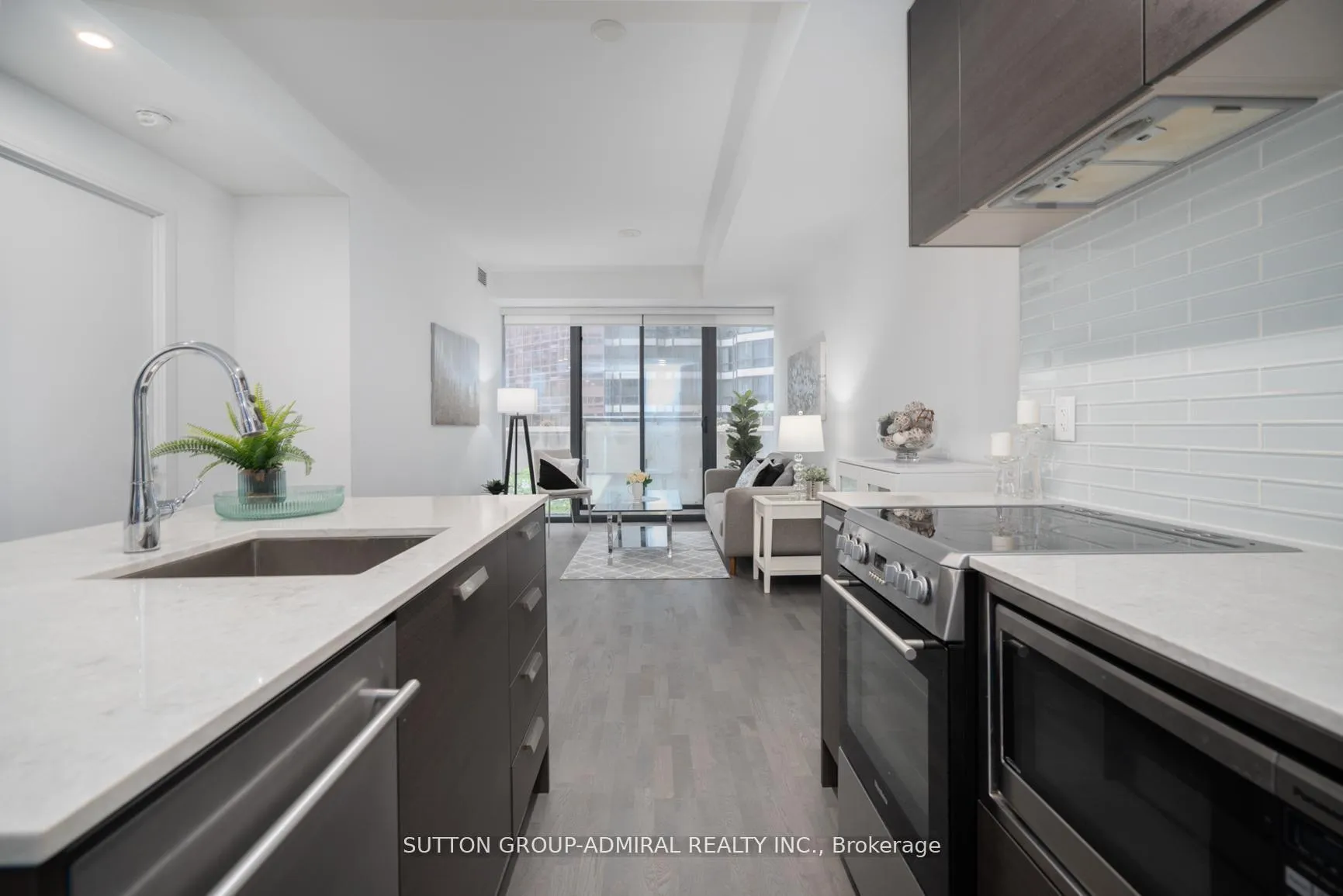 Photo 5 of Unit 301, 57 St. Joseph Street, Toronto, Bay Street Corridor — HOMEH