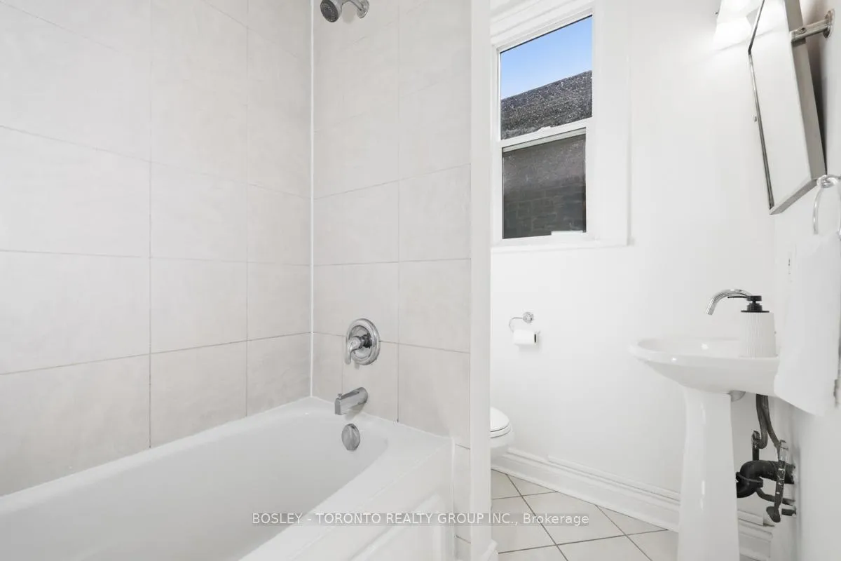 Photo 34 of 62 Hallam Street, Toronto, Dovercourt-Wallace Emerson-Junction — HOMEH