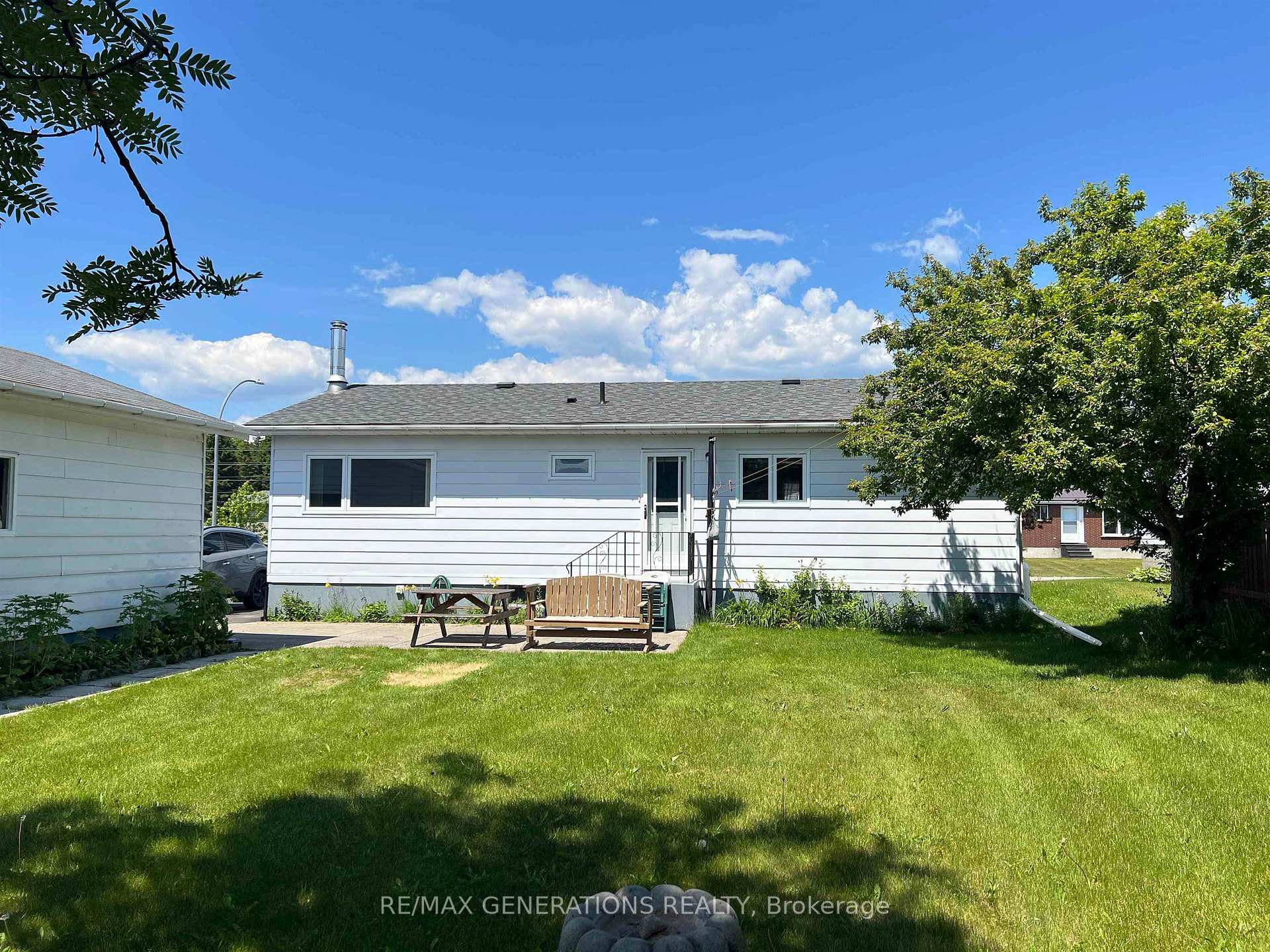 Photo 36 of 10 Lloyd Irwin Street, Marathon — HOMEH