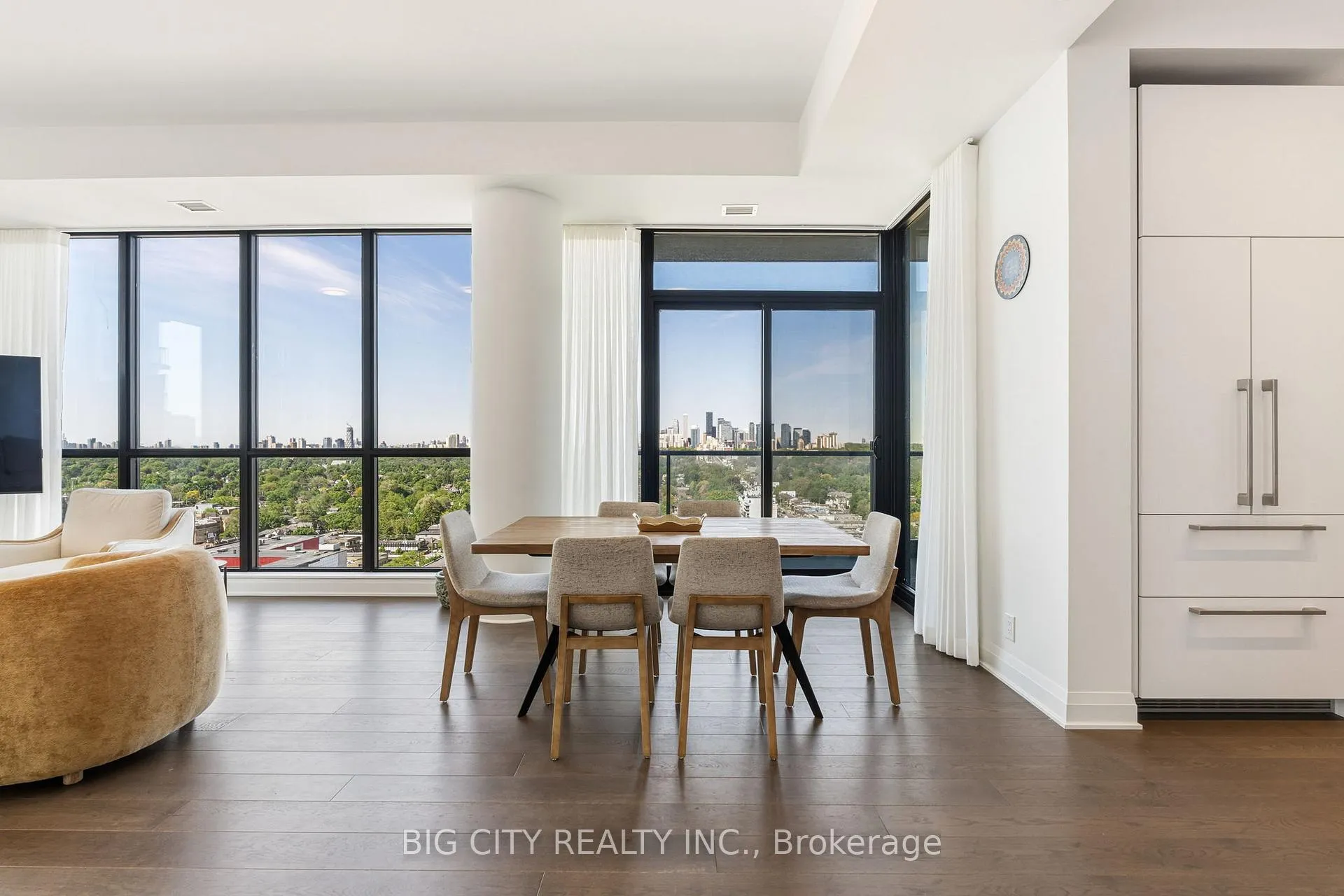 Photo 11 of Unit 2002, 33 Frederick Todd Way, Toronto, Thorncliffe Park — HOMEH