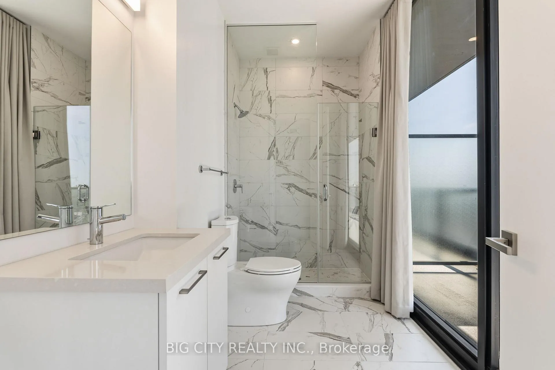 Photo 28 of Unit 2002, 33 Frederick Todd Way, Toronto, Thorncliffe Park — HOMEH