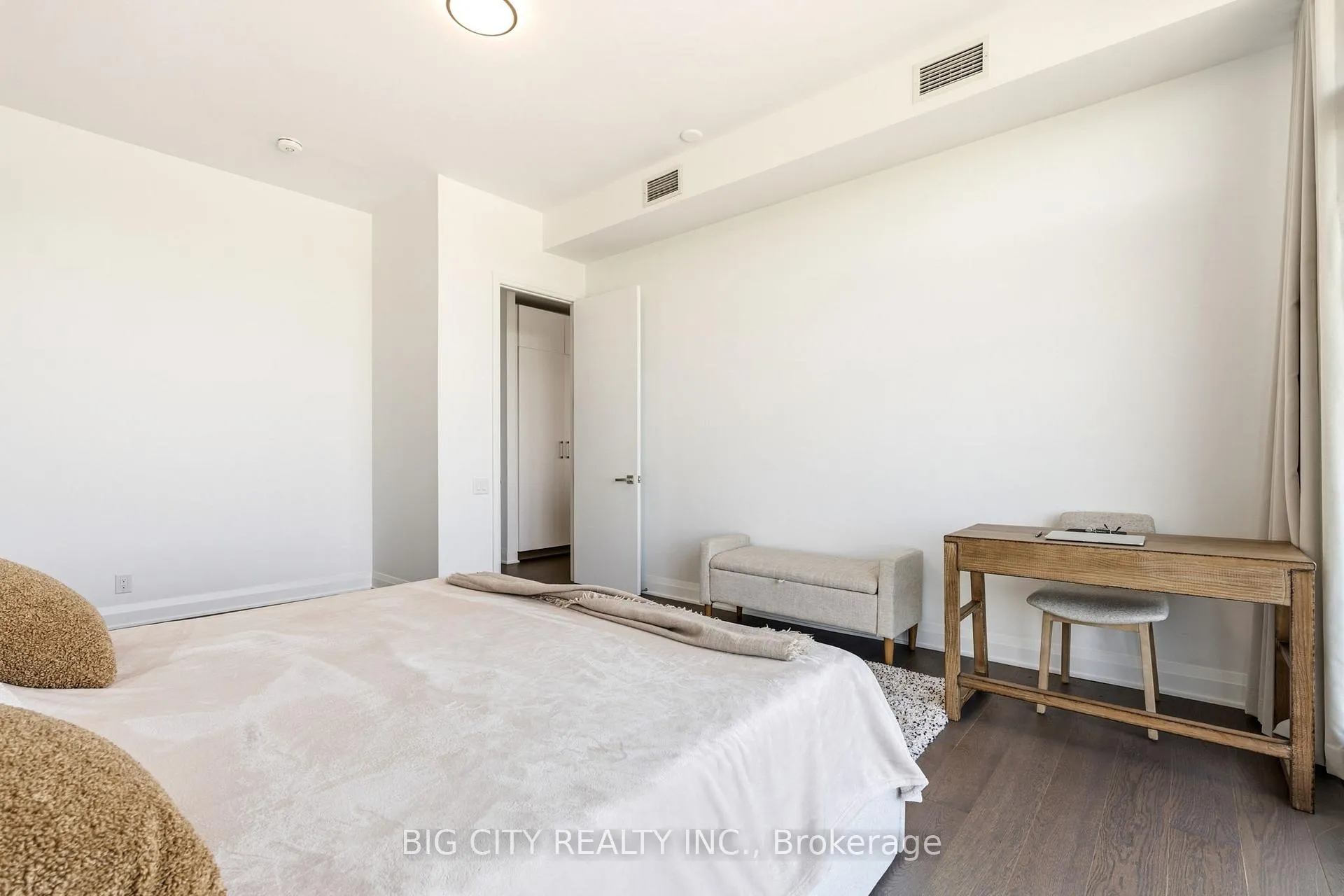 Photo 33 of Unit 2002, 33 Frederick Todd Way, Toronto, Thorncliffe Park — HOMEH
