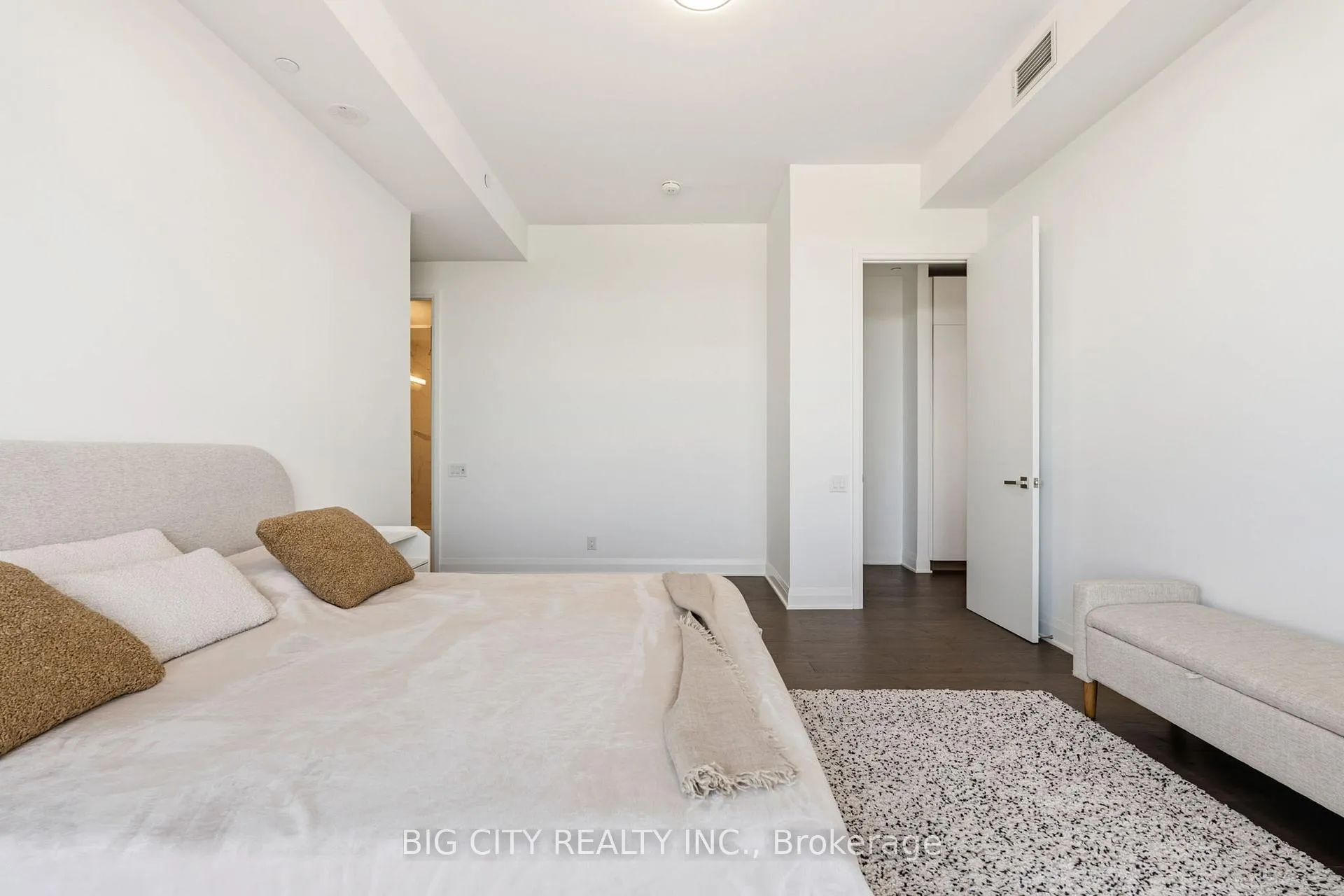 Photo 34 of Unit 2002, 33 Frederick Todd Way, Toronto, Thorncliffe Park — HOMEH