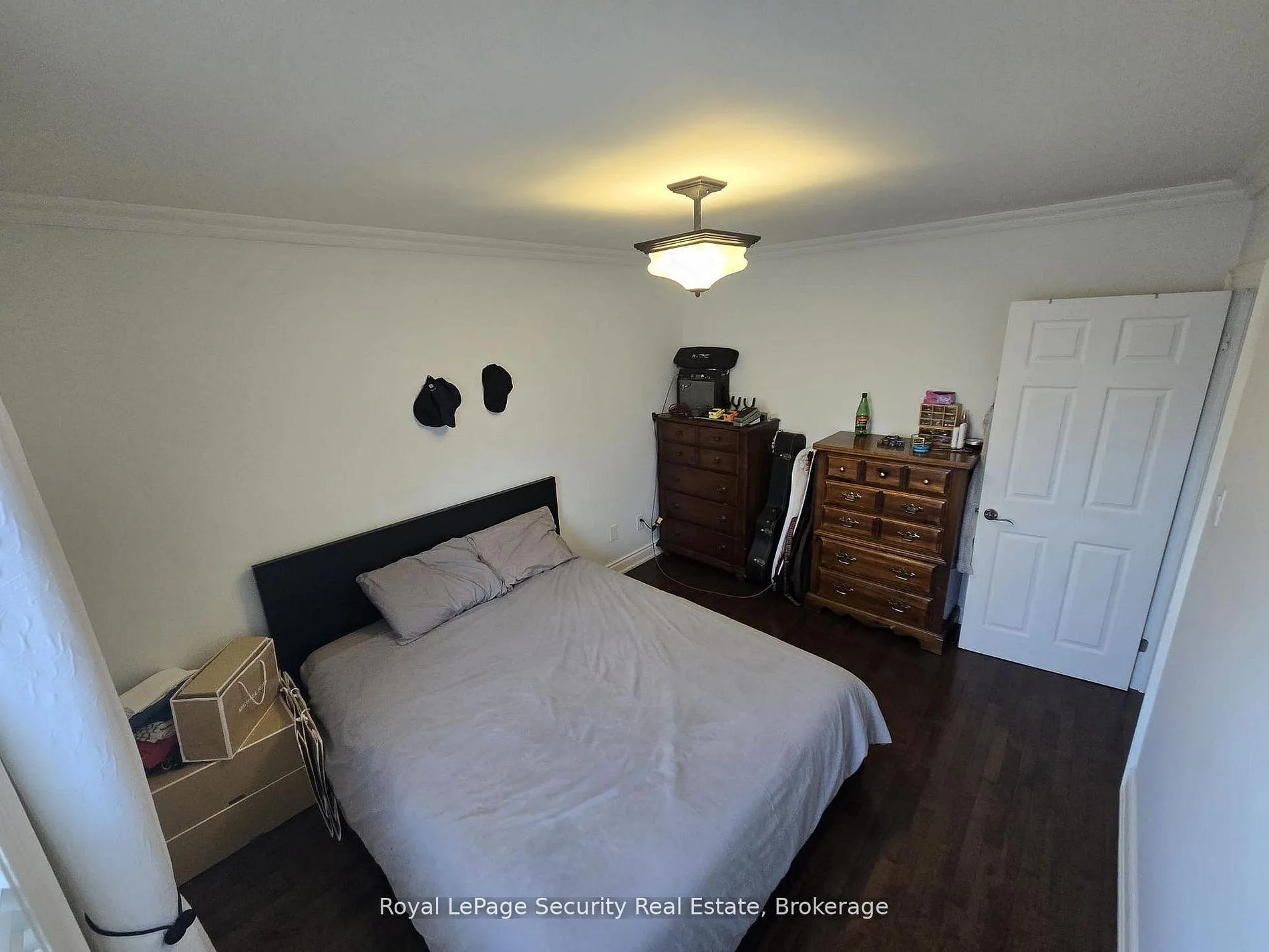 Photo 7 of Unit Upper, 36 Noranda Drive, North York, Brookhaven-Amesbury — HOMEH