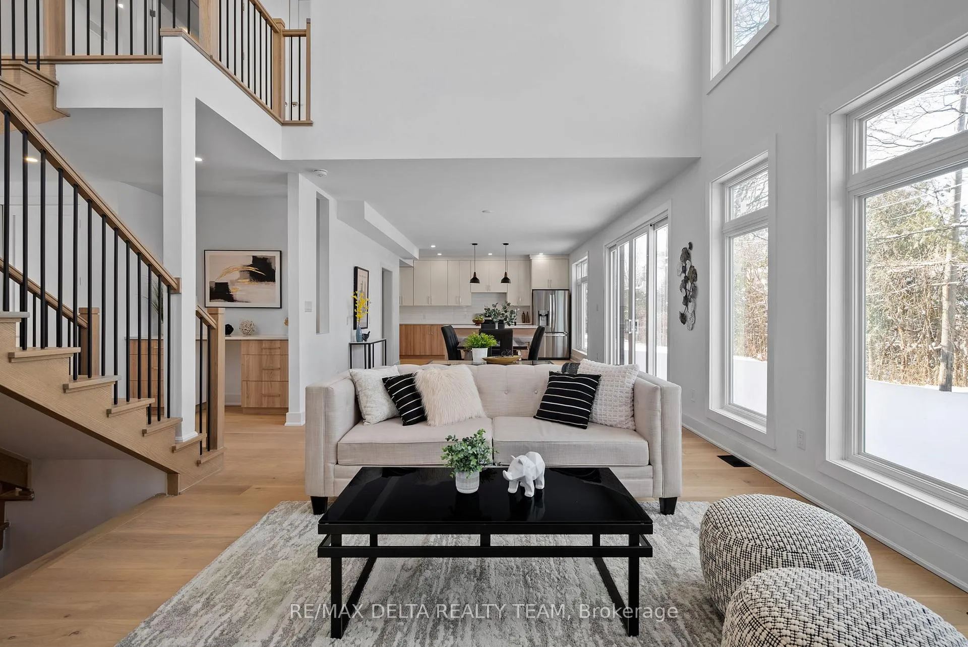 Photo 12 of 43 St Claire Avenue, Ottawa, Meadowlands/St. Claire Gardens — HOMEH
