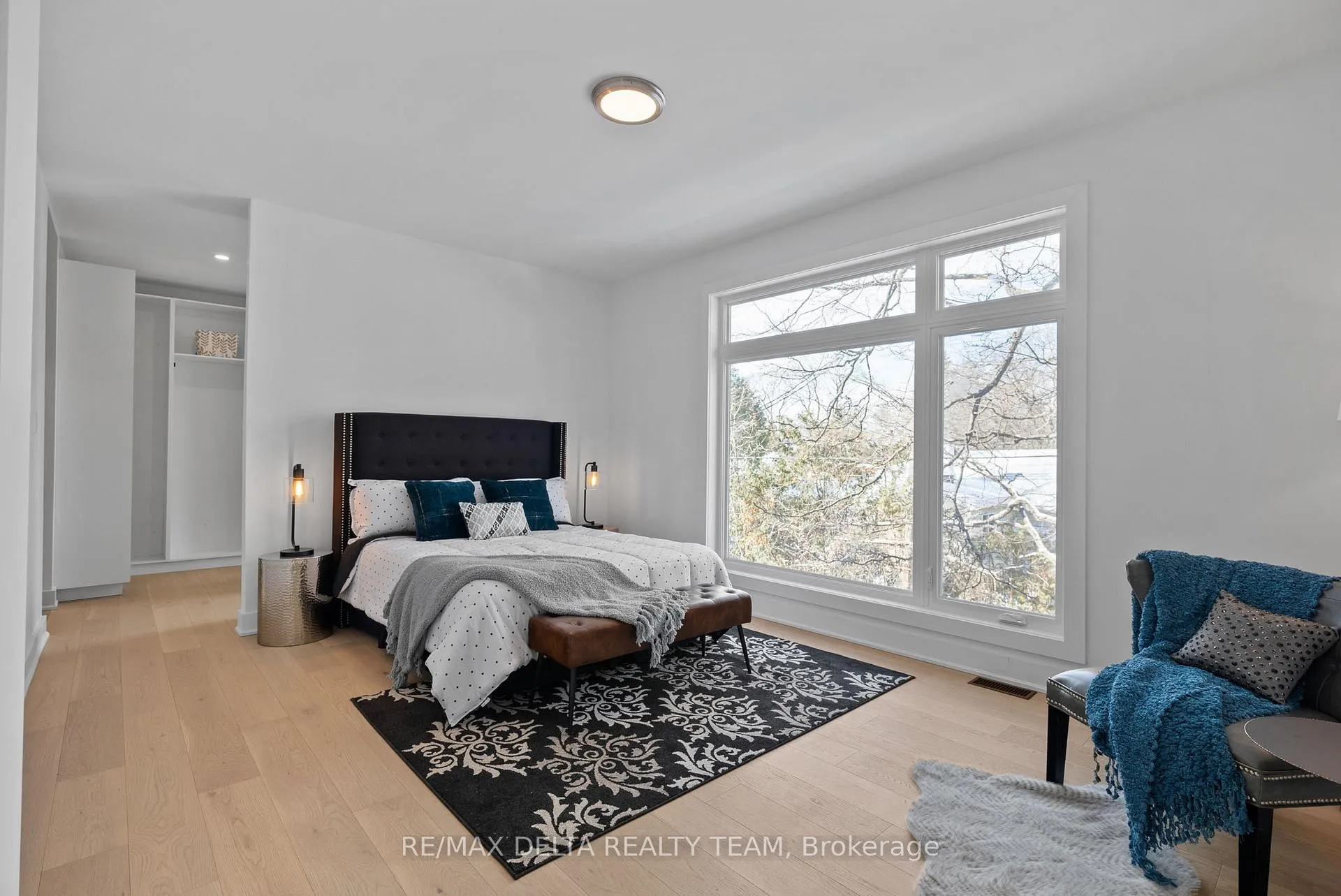 Photo 23 of 43 St Claire Avenue, Ottawa, Meadowlands/St. Claire Gardens — HOMEH