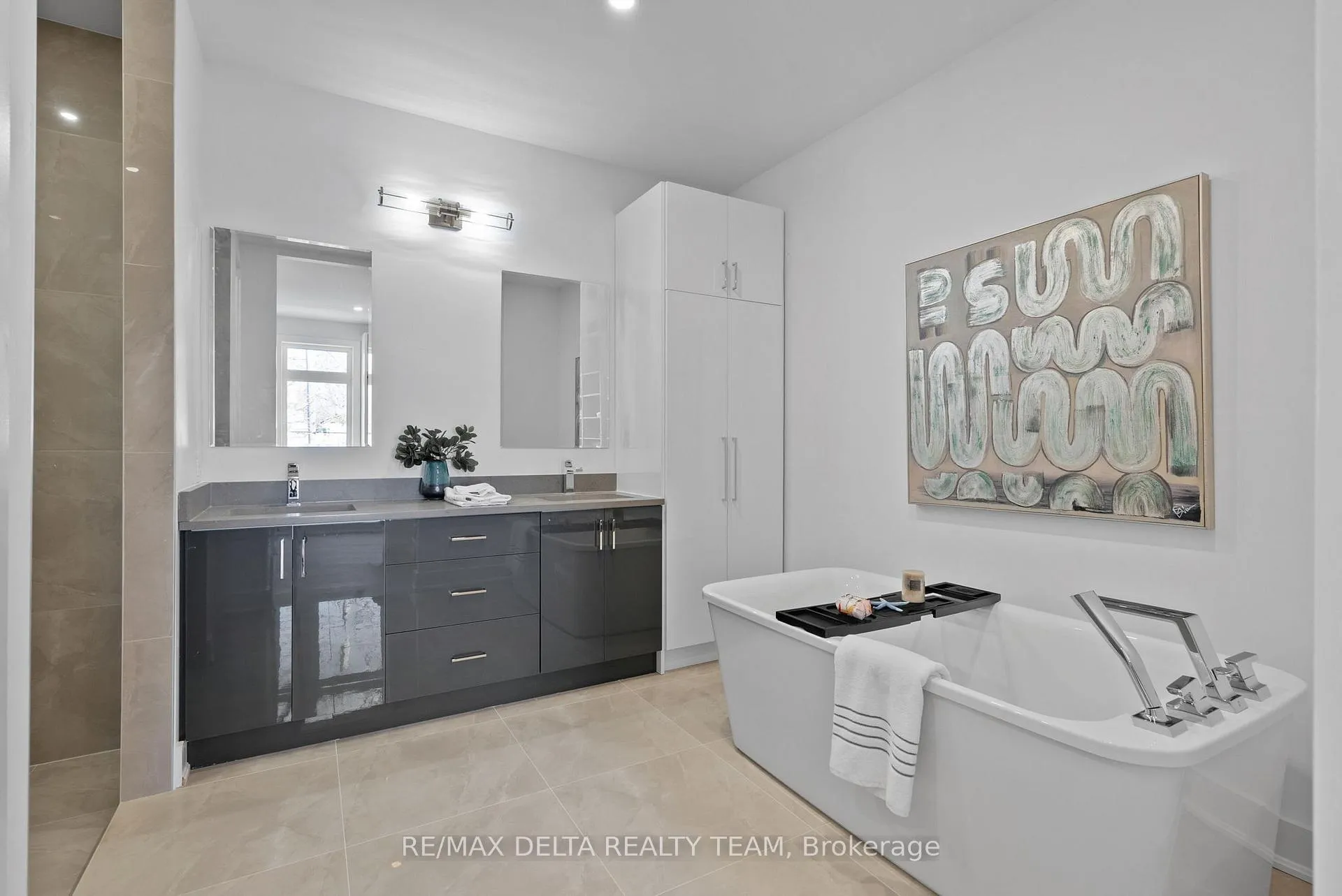 Photo 25 of 43 St Claire Avenue, Ottawa, Meadowlands/St. Claire Gardens — HOMEH