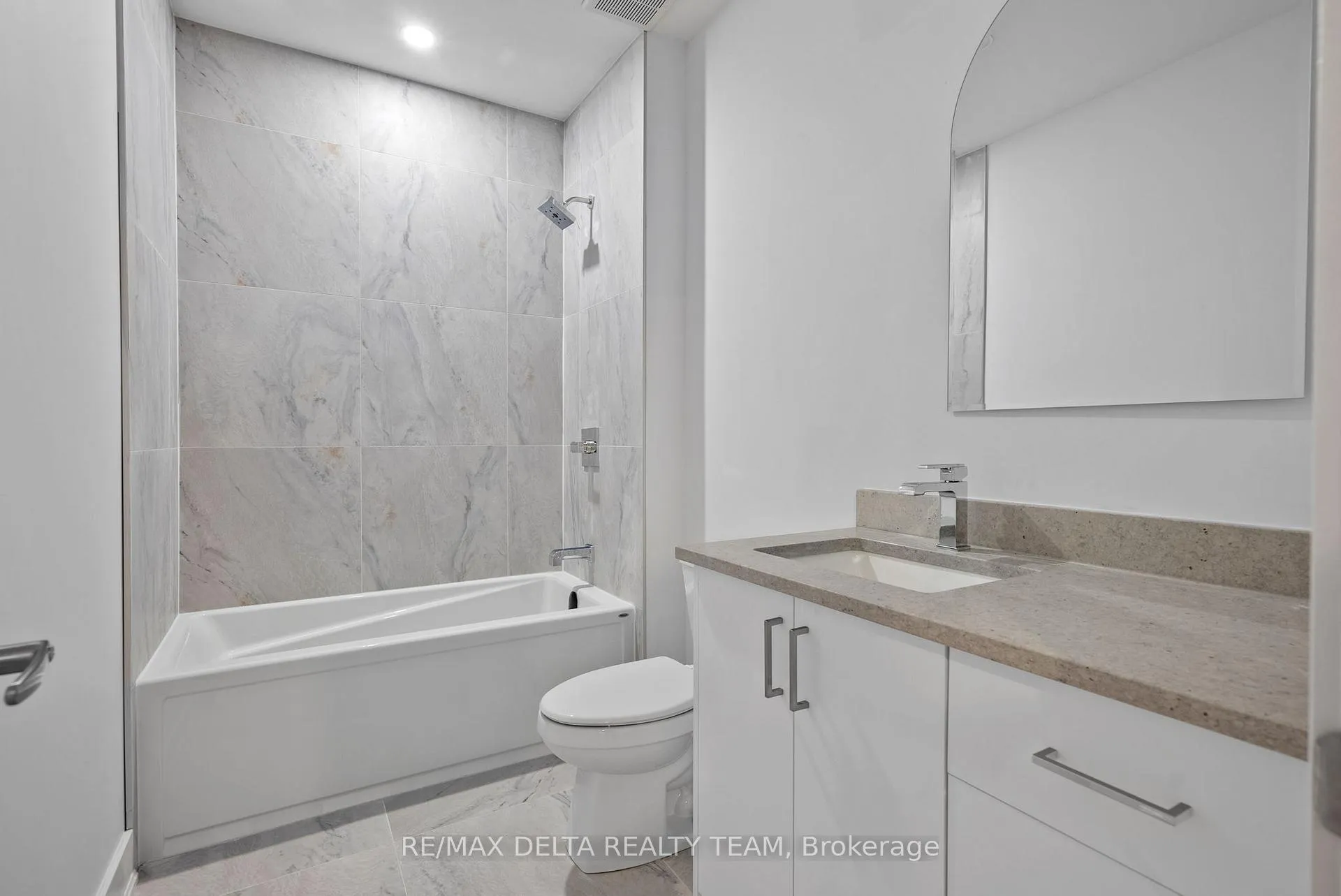 Photo 40 of 43 St Claire Avenue, Ottawa, Meadowlands/St. Claire Gardens — HOMEH