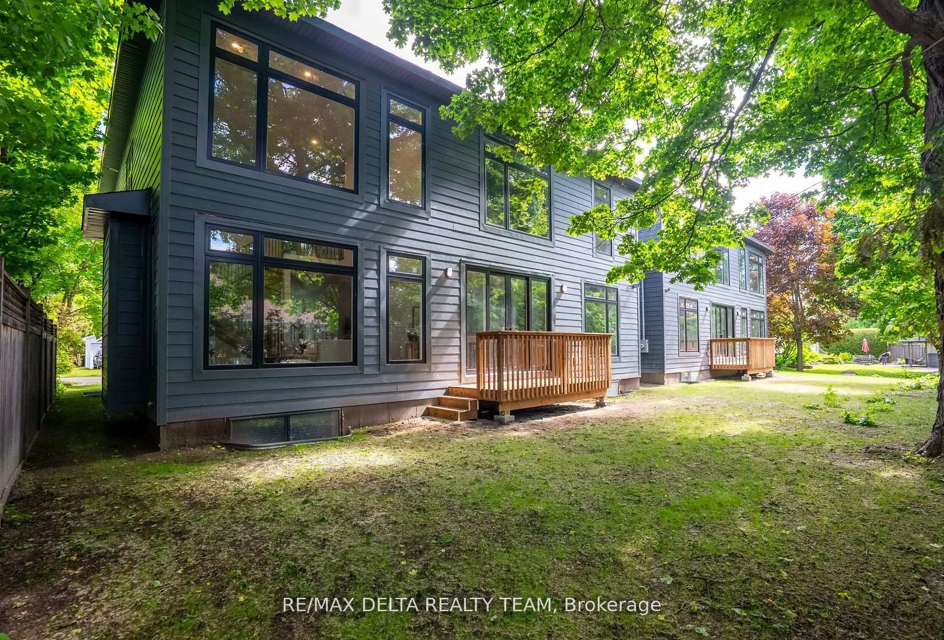 Photo 42 of 43 St Claire Avenue, Ottawa, Meadowlands/St. Claire Gardens — HOMEH