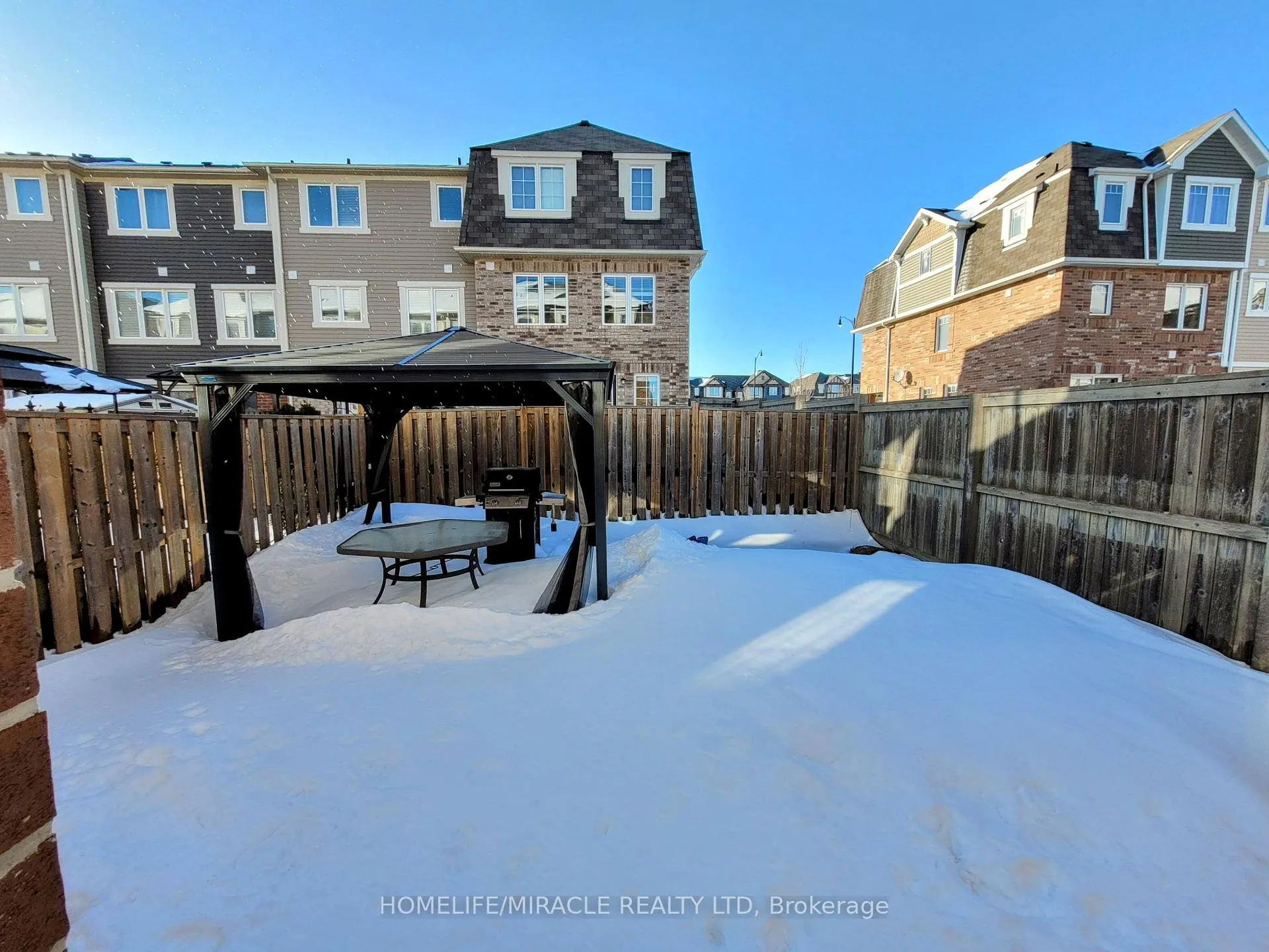 Photo 28 of 34 Donomore Drive, Brampton, Northwest Brampton — HOMEH