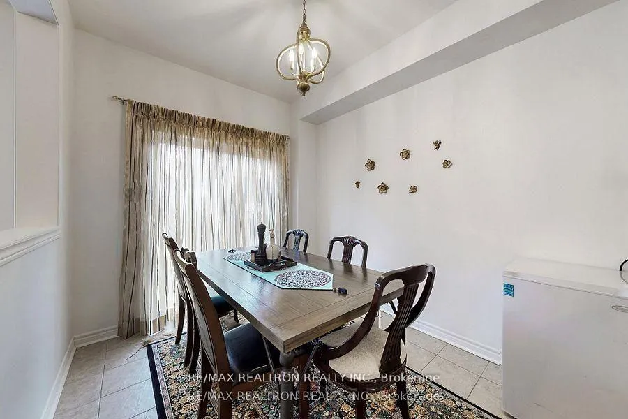 Photo 13 of 37 Jonas Millway, Whitchurch-Stouffville, Stouffville — HOMEH