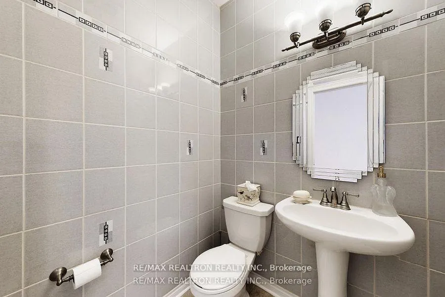 Photo 17 of 37 Jonas Millway, Whitchurch-Stouffville, Stouffville — HOMEH
