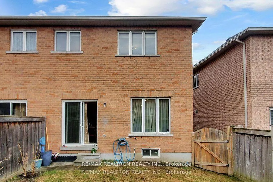 Photo 36 of 37 Jonas Millway, Whitchurch-Stouffville, Stouffville — HOMEH
