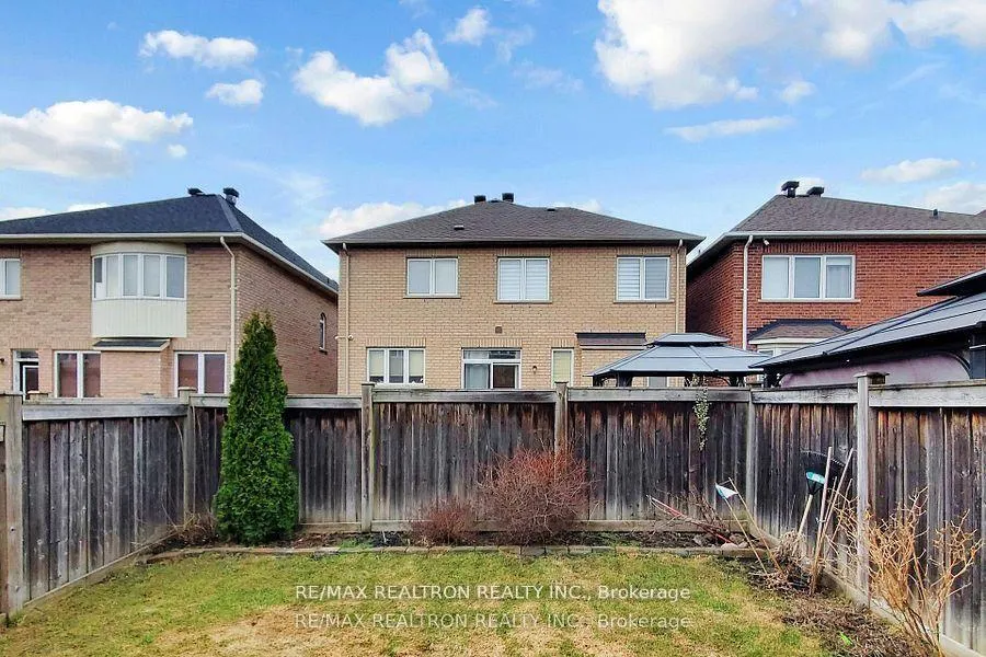 Photo 40 of 37 Jonas Millway, Whitchurch-Stouffville, Stouffville — HOMEH