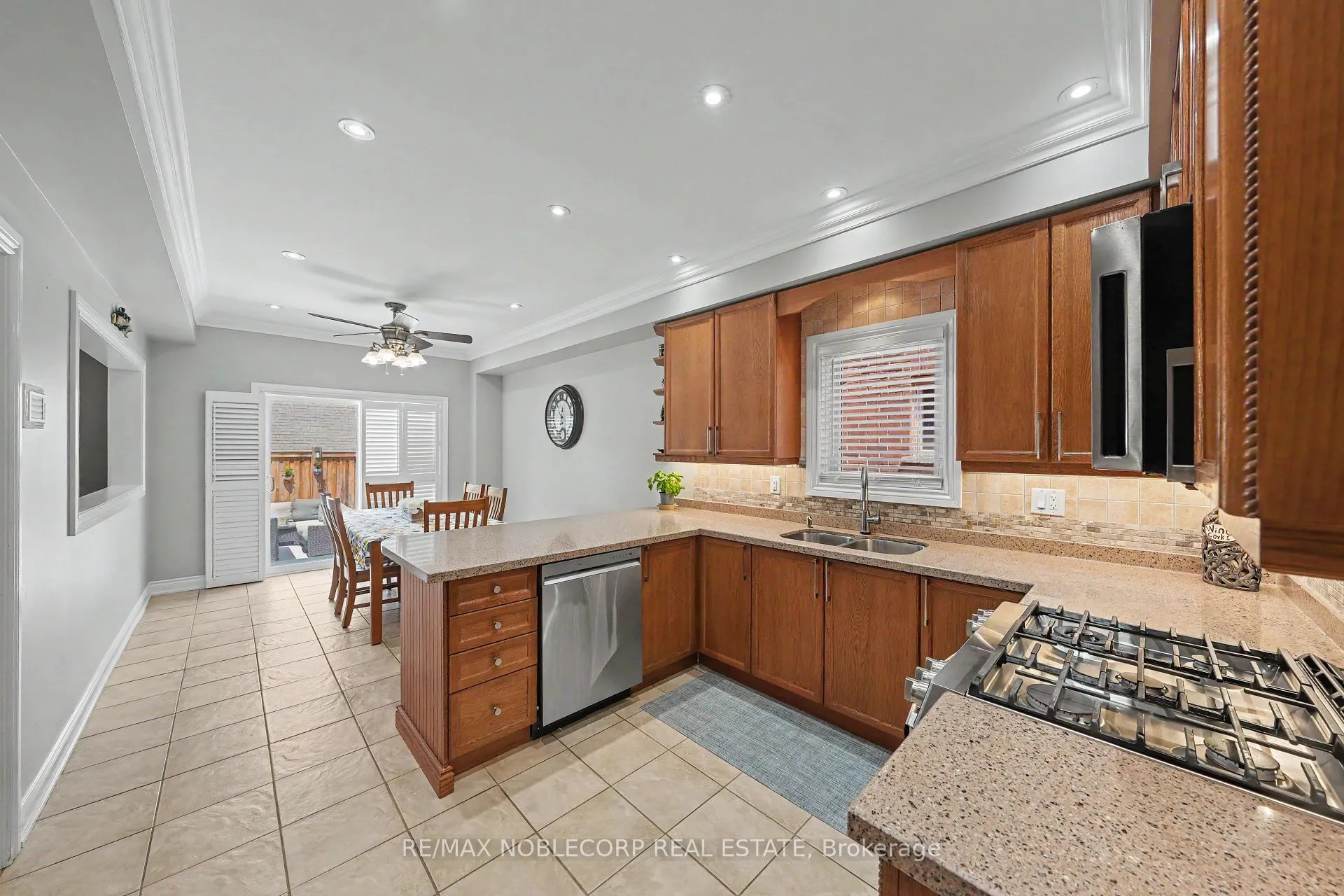 Photo 18 of 37 Christensen Avenue, Caledon, Bolton North — HOMEH