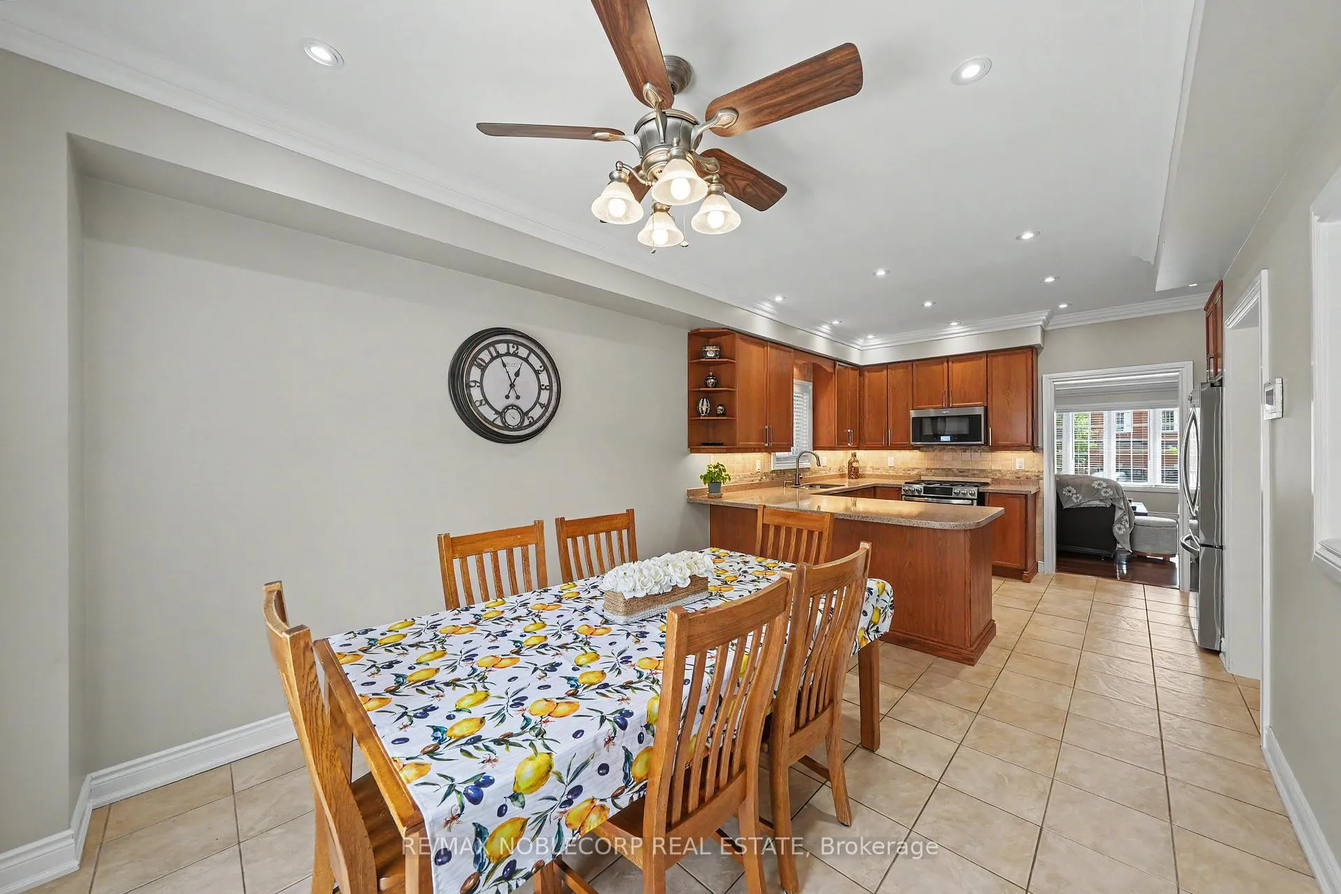 Photo 21 of 37 Christensen Avenue, Caledon, Bolton North — HOMEH