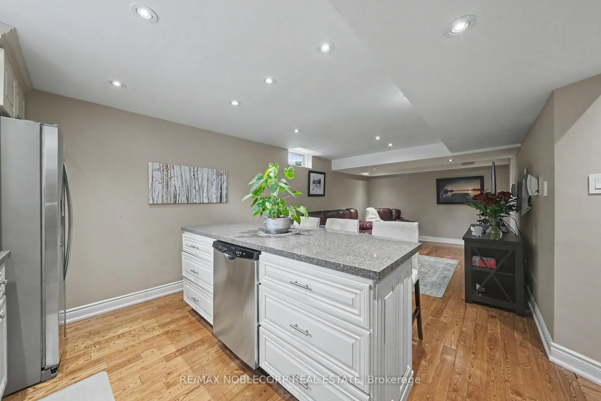 Photo 40 of 37 Christensen Avenue, Caledon, Bolton North — HOMEH
