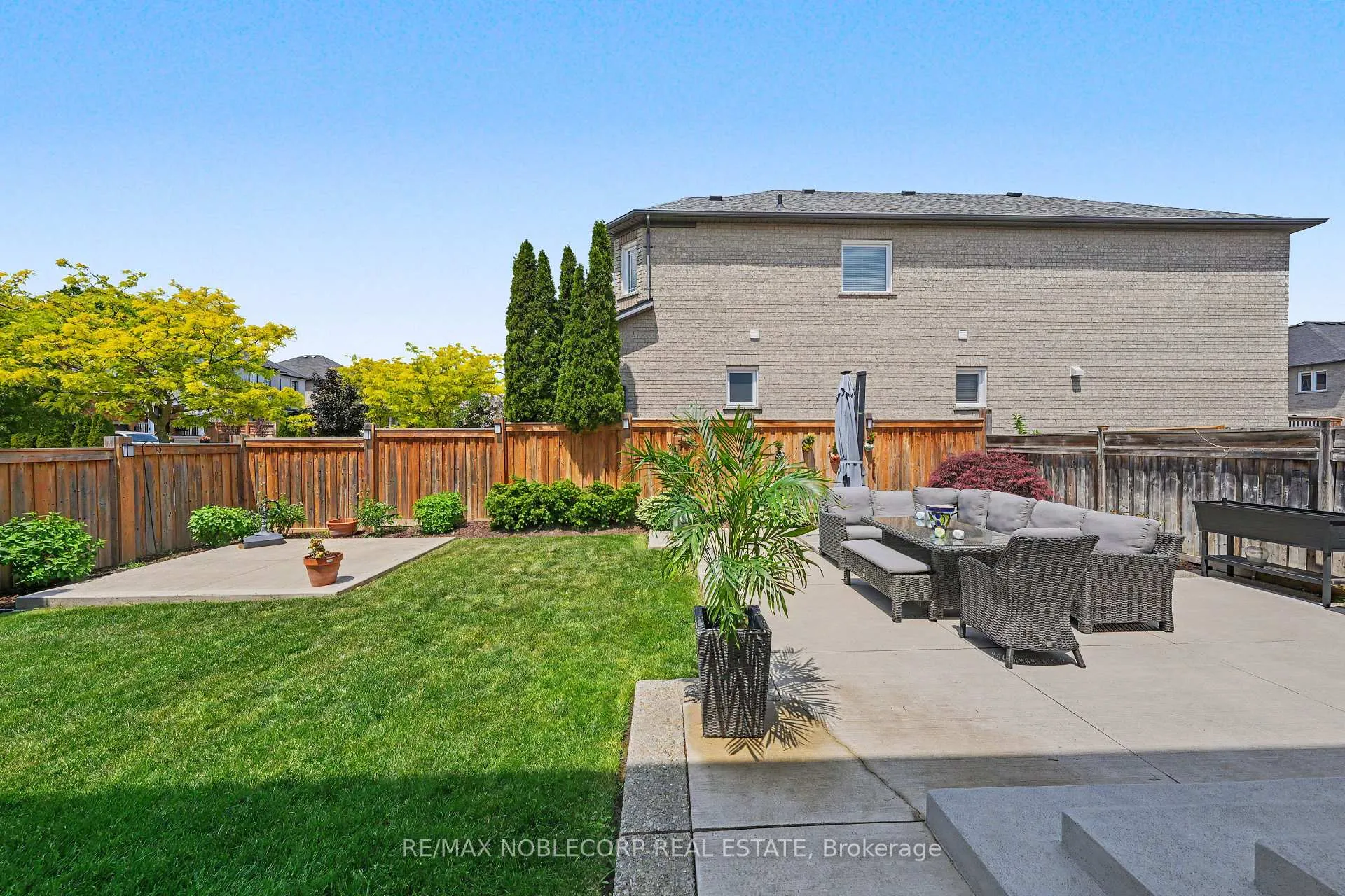 Photo 46 of 37 Christensen Avenue, Caledon, Bolton North — HOMEH