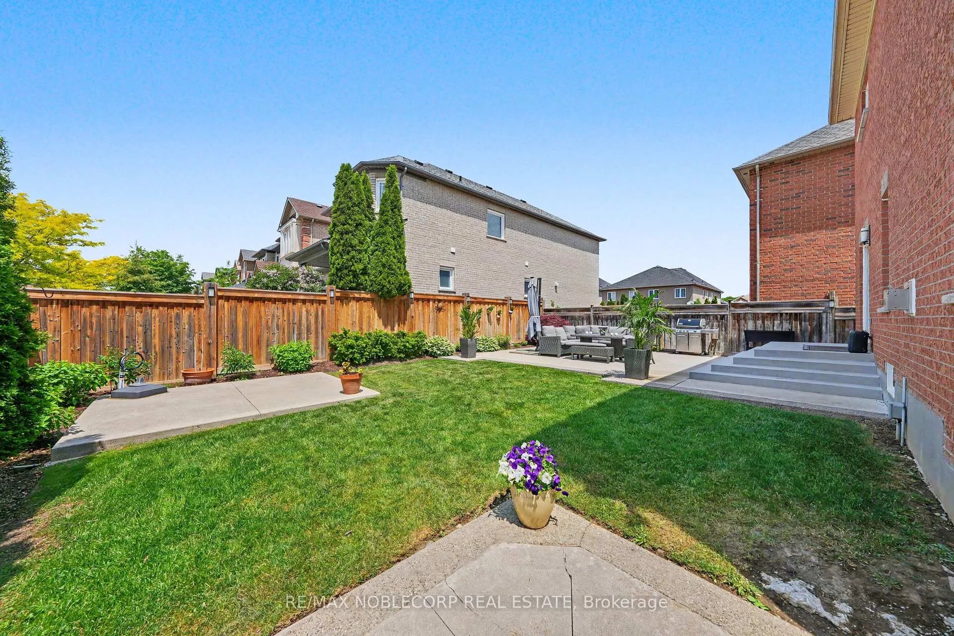 Photo 48 of 37 Christensen Avenue, Caledon, Bolton North — HOMEH