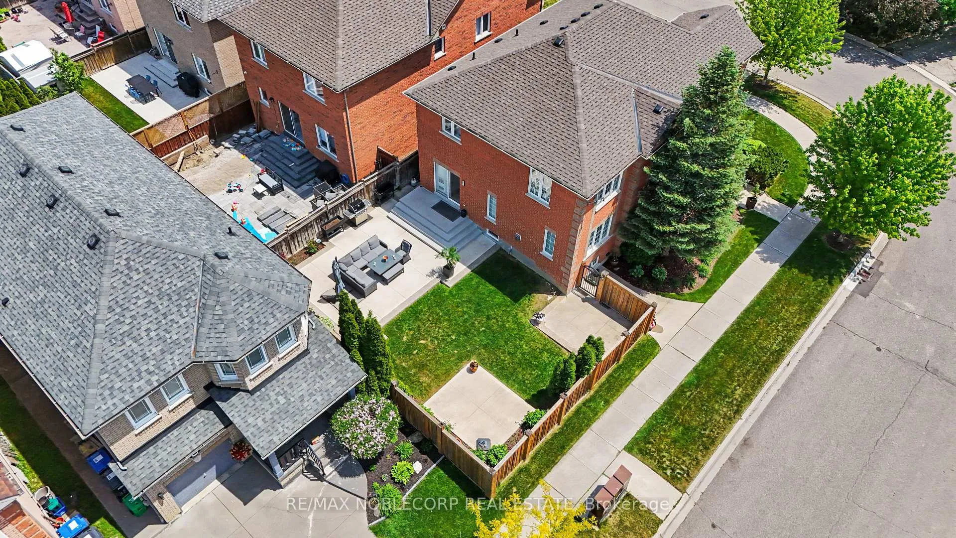 Photo 50 of 37 Christensen Avenue, Caledon, Bolton North — HOMEH