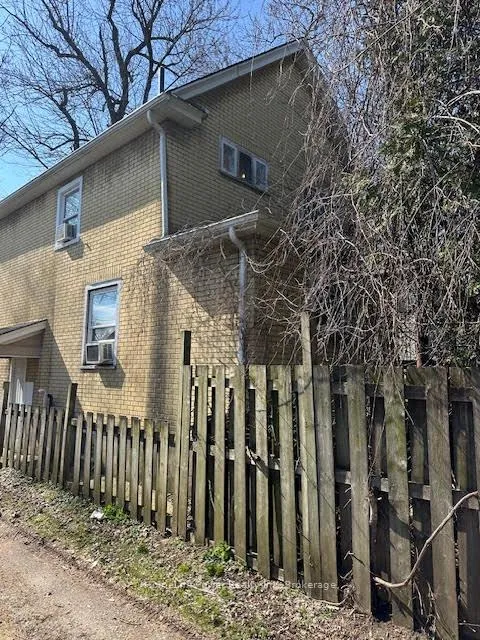 Photo 8 of 4115 May Avenue, Niagara Falls, Downtown — HOMEH