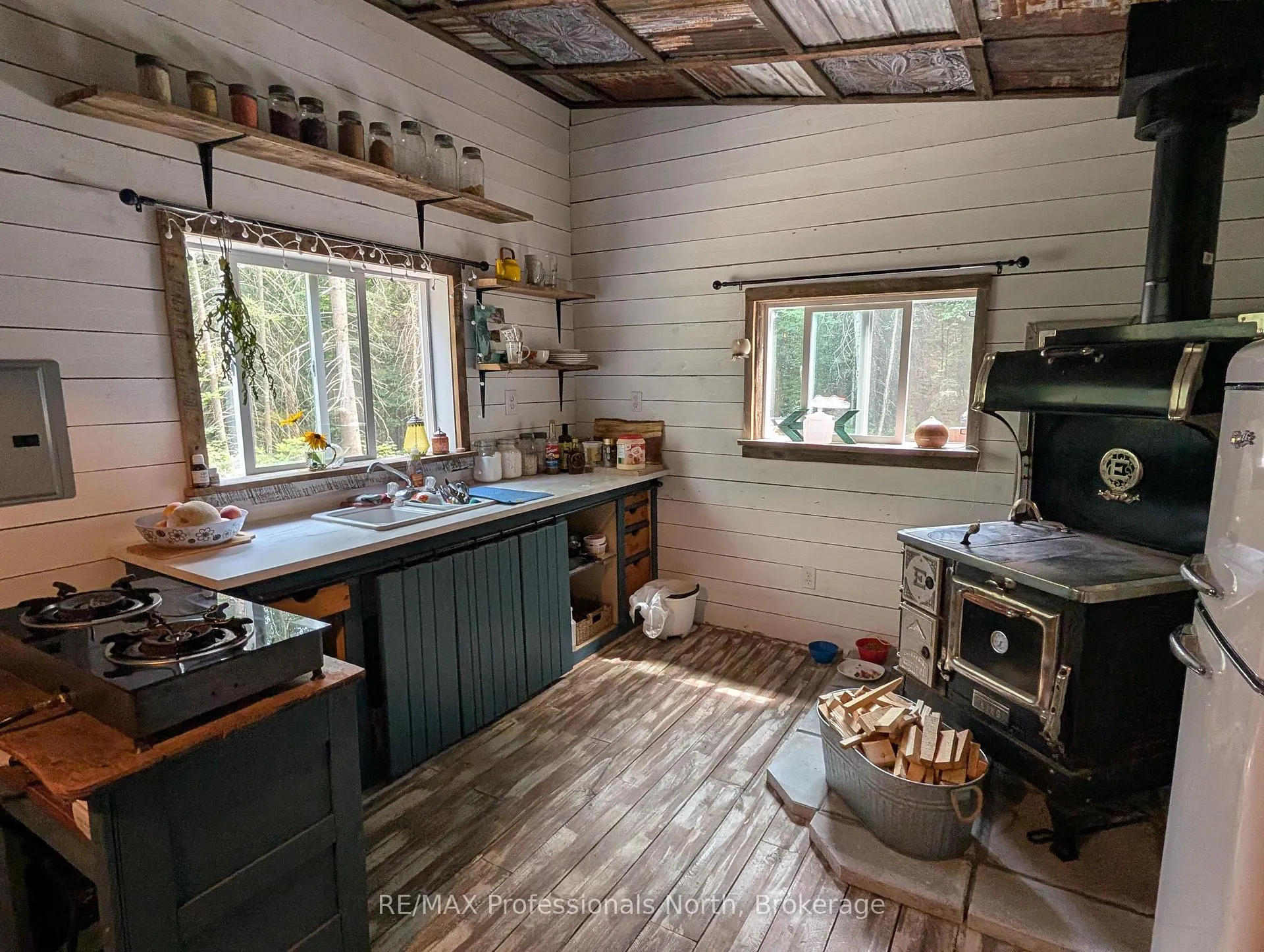 Photo 3 of 22 Mill Road, Parry Sound Remote Area, Lount — HOMEH