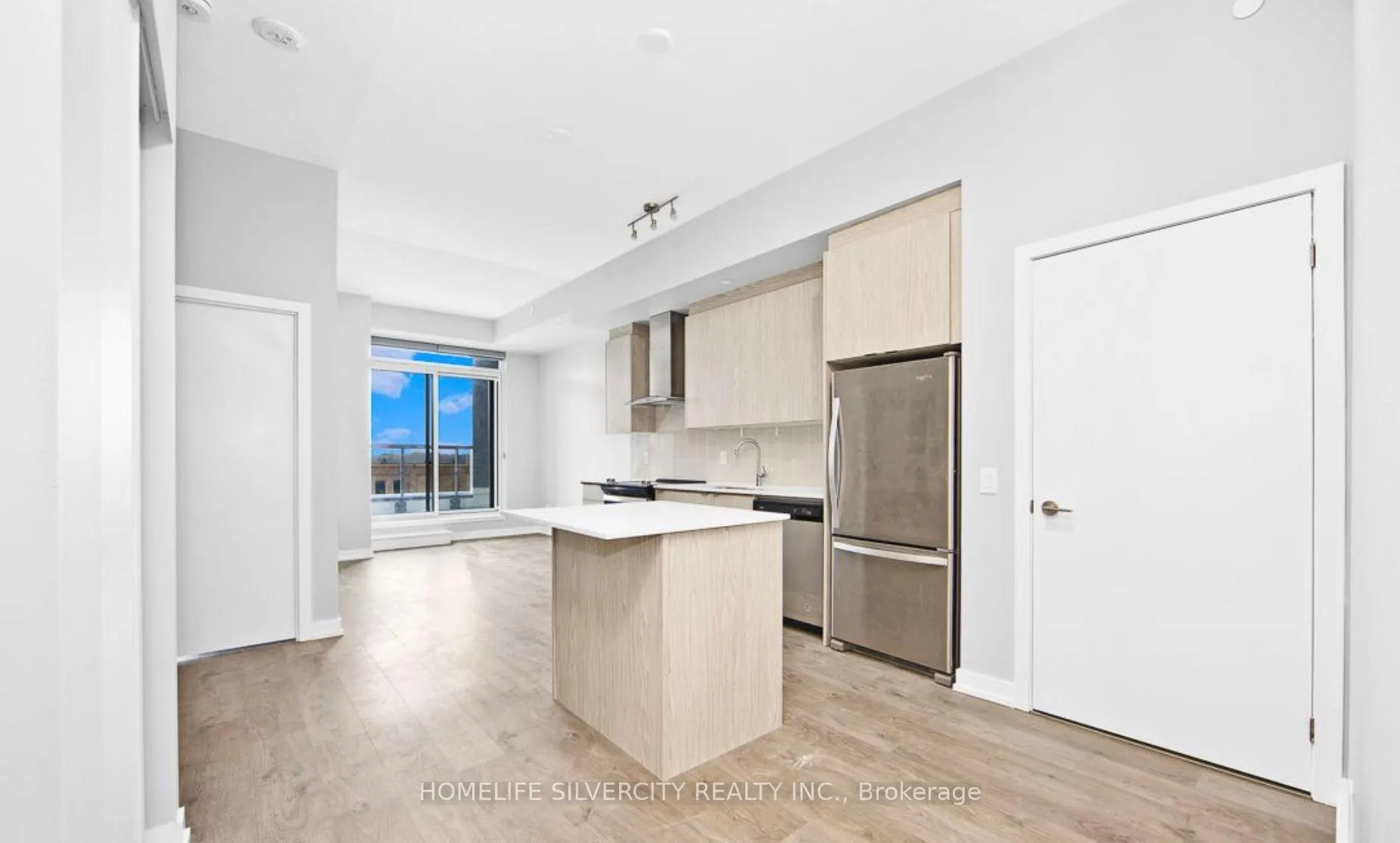 Photo 5 of Unit 223, 55 Duke Street, Kitchener, City Commercial Core — HOMEH