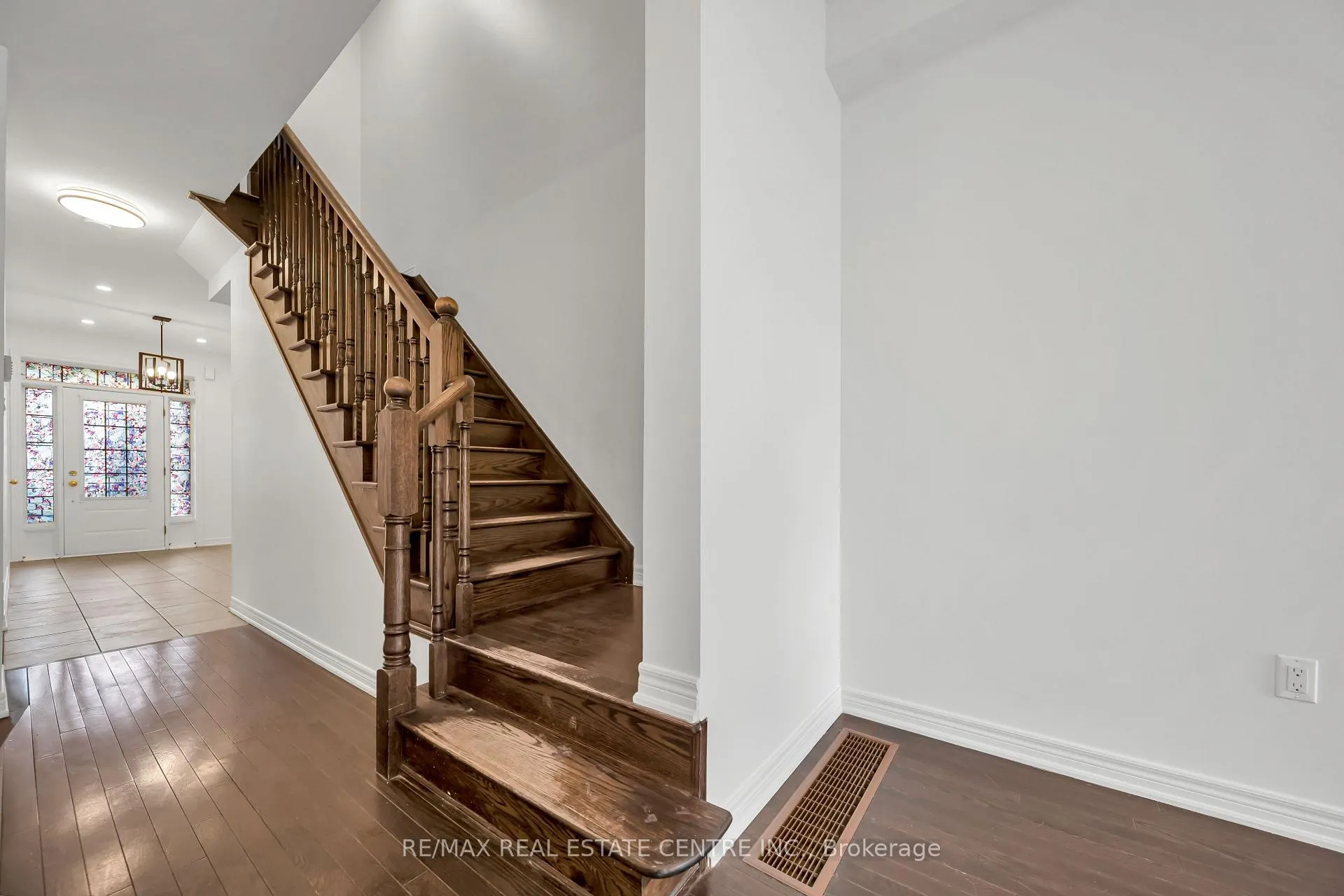 Photo 16 of 8 Munch Place, Milton, Willmott — HOMEH