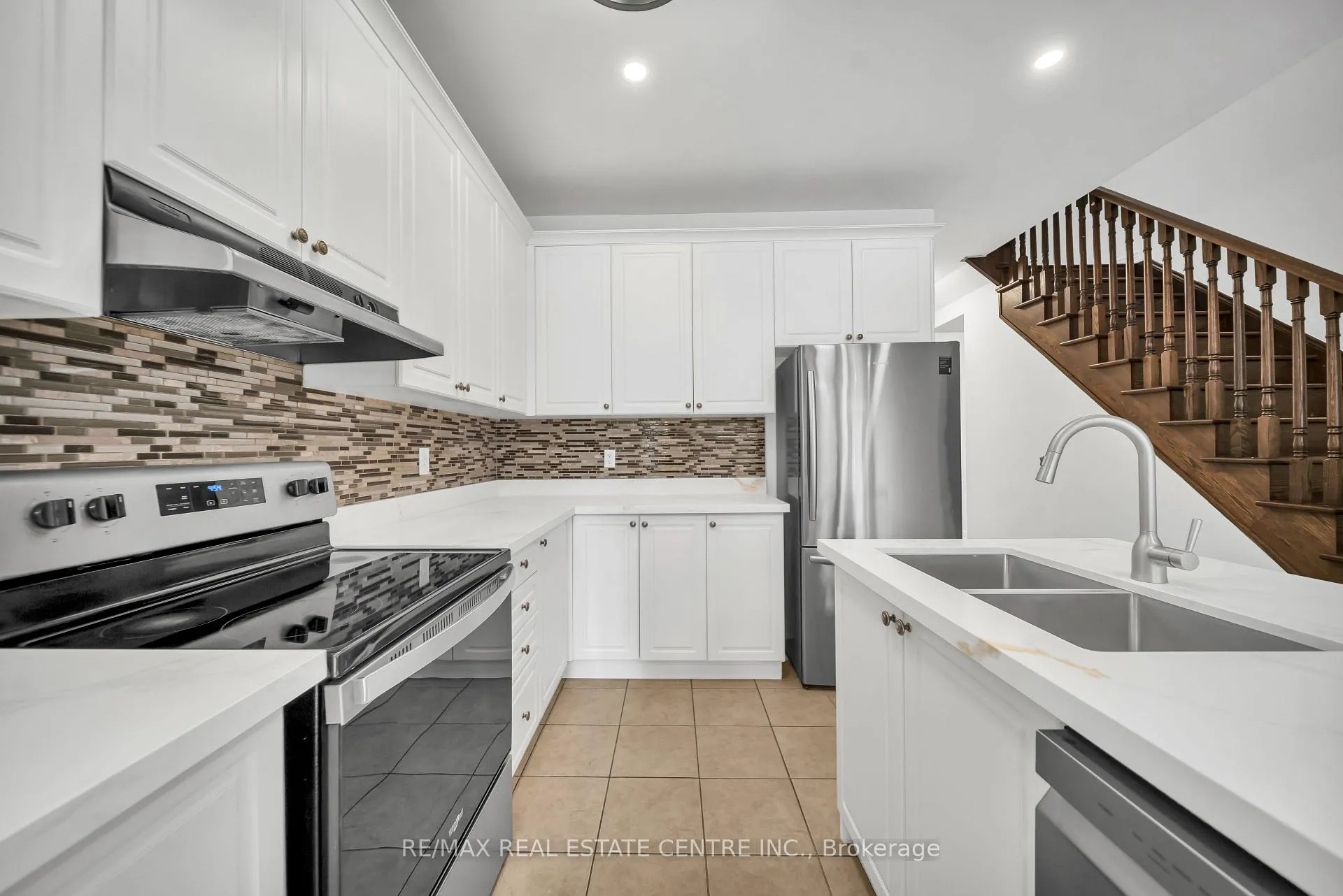 Photo 27 of 8 Munch Place, Milton, Willmott — HOMEH