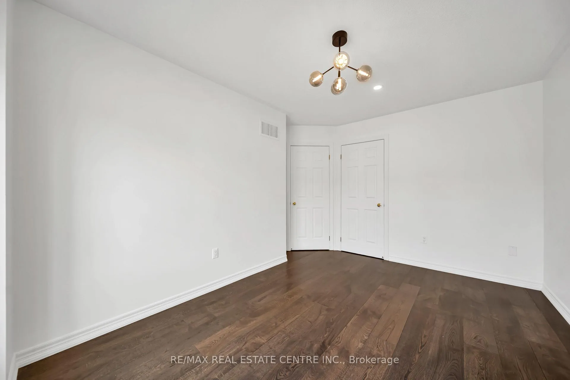 Photo 39 of 8 Munch Place, Milton, Willmott — HOMEH