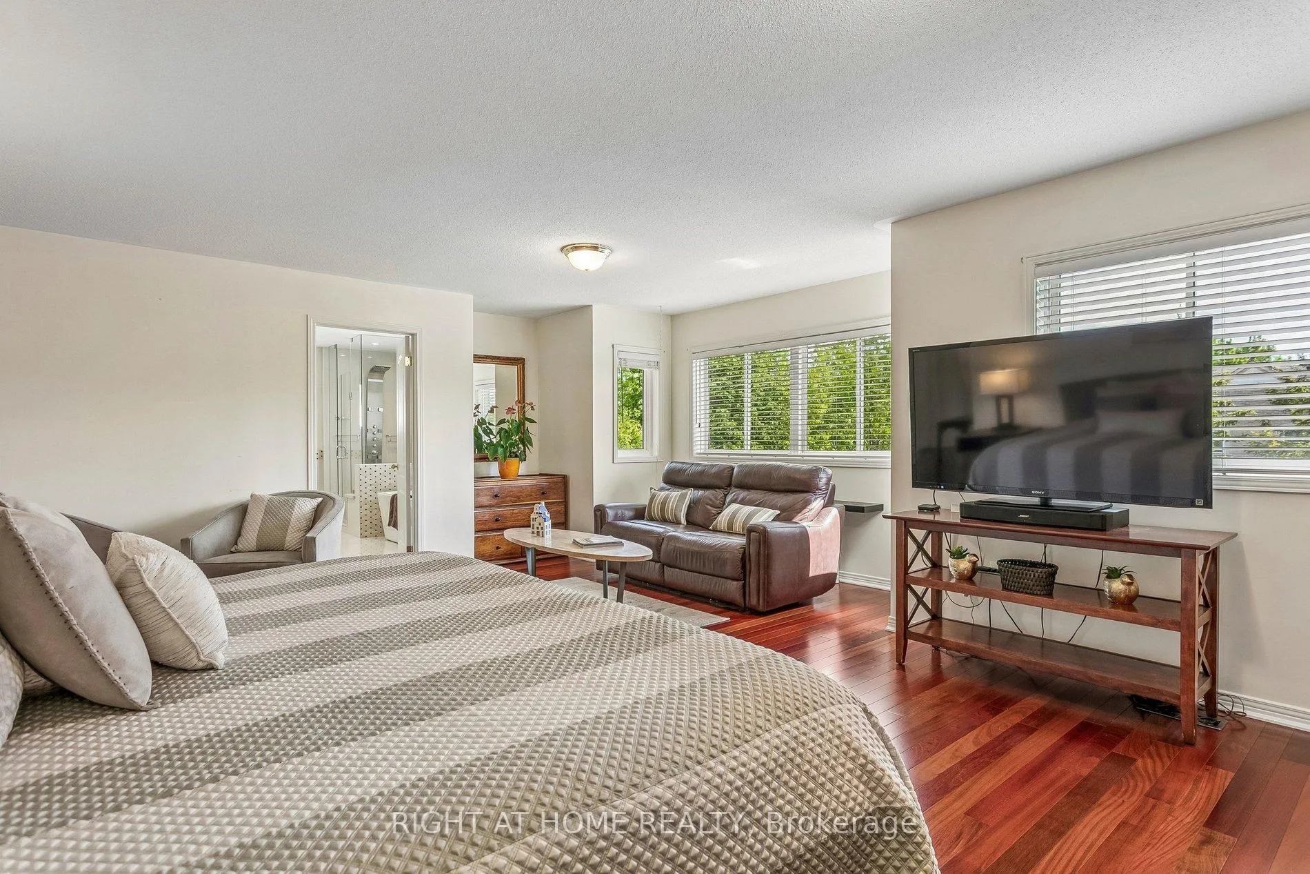 Photo 19 of 4263 Couples Crescent, Burlington, Rose — HOMEH