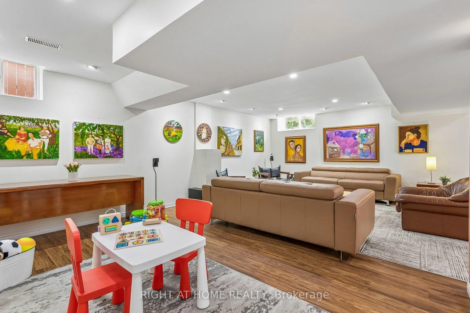 Photo 33 of 4263 Couples Crescent, Burlington, Rose — HOMEH