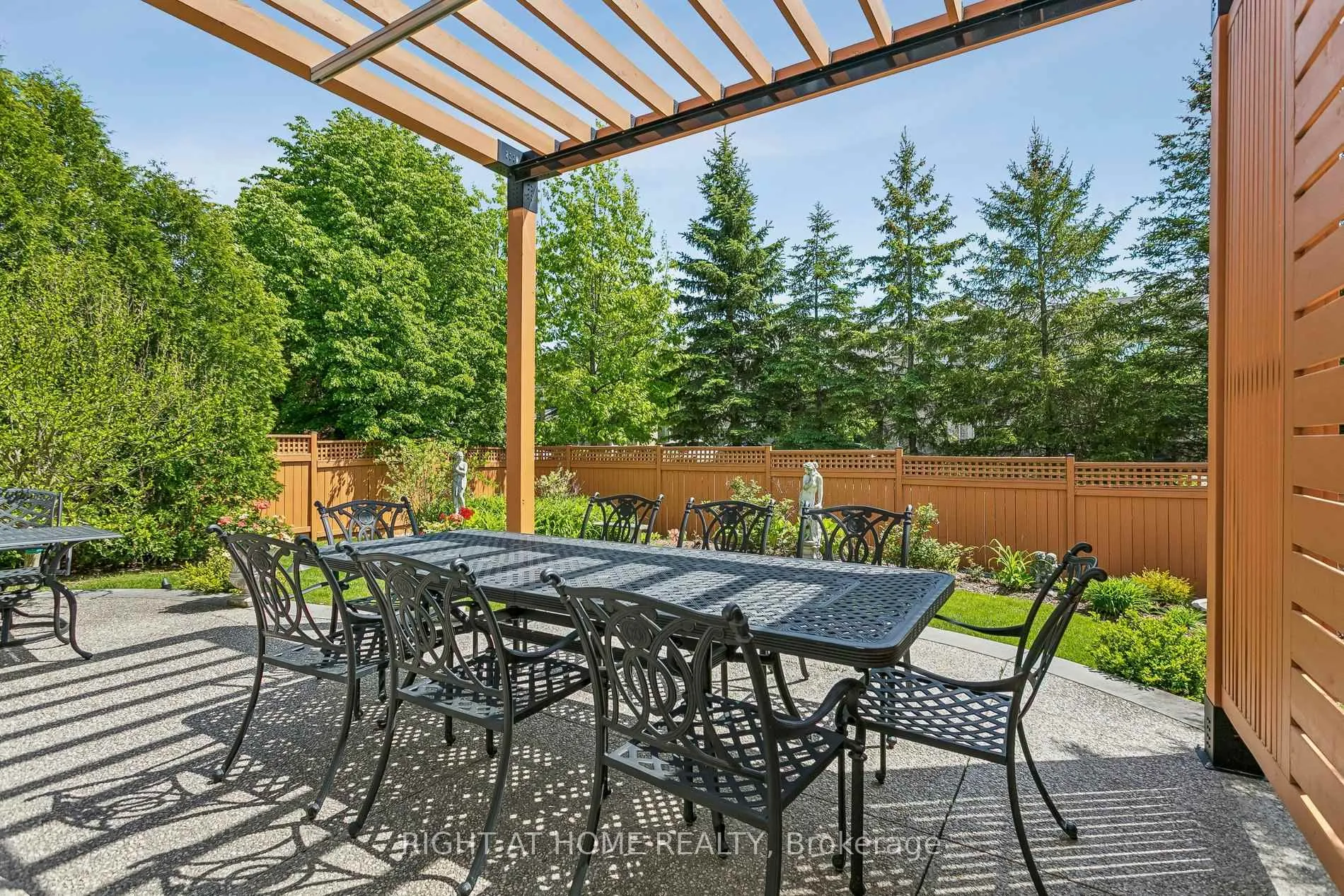Photo 39 of 4263 Couples Crescent, Burlington, Rose — HOMEH