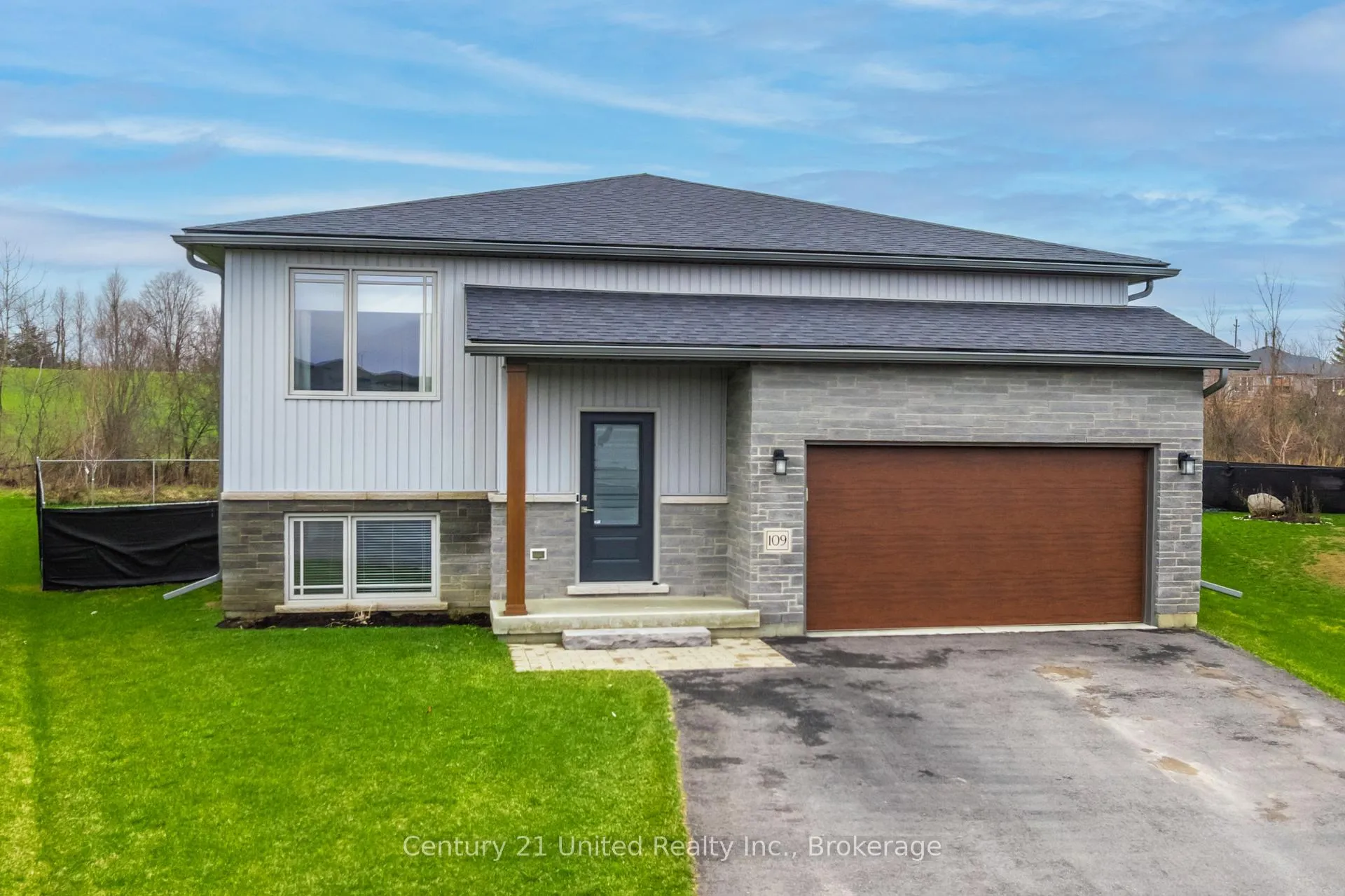 Photo 1 of 109 Meagan Lane, Quinte West, Sidney Ward — HOMEH