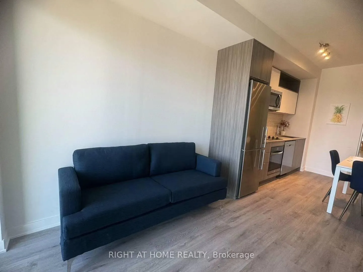 Photo 3 of Unit 1610, 70 princess Street, Toronto, Waterfront Communities — HOMEH