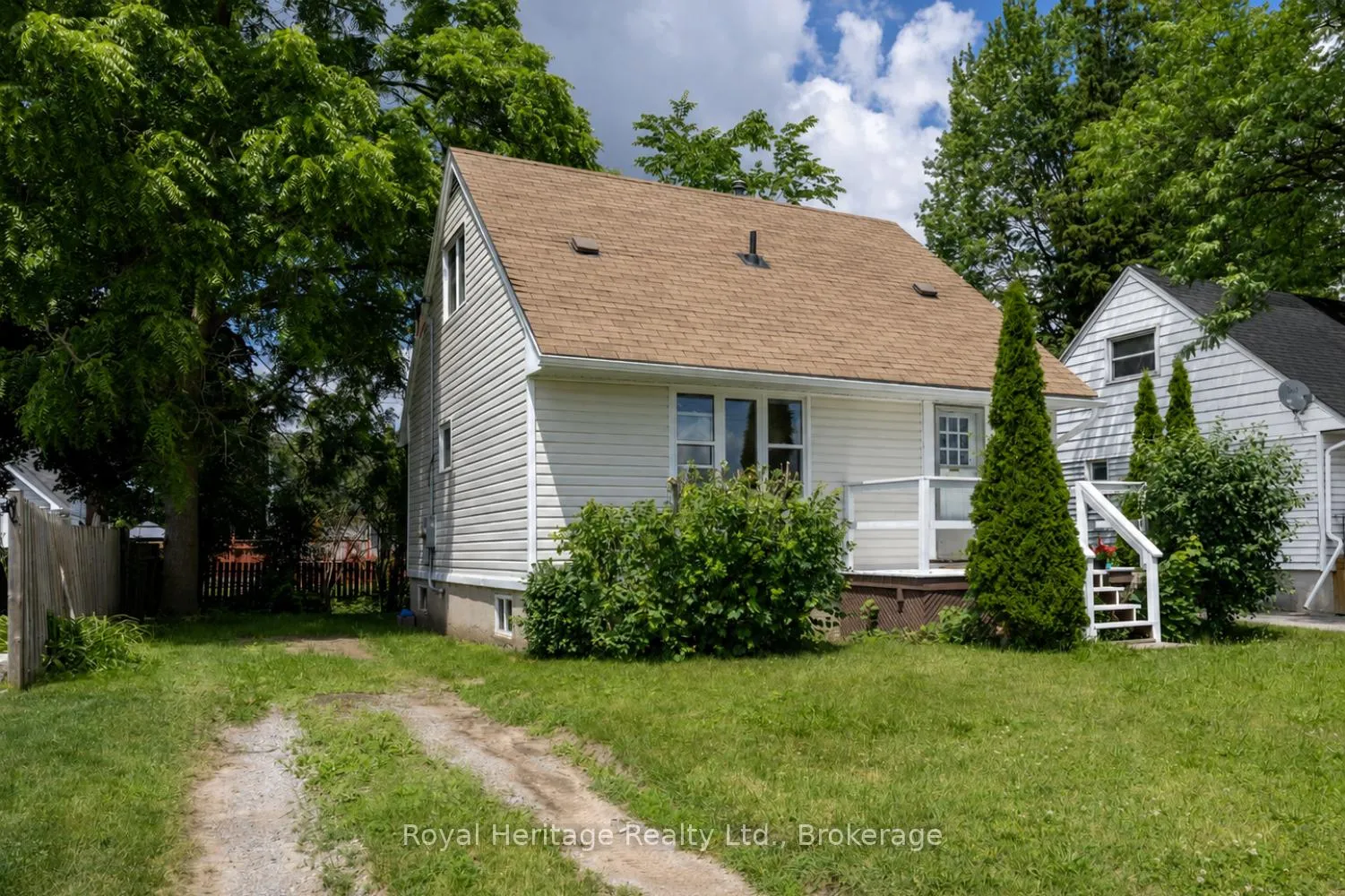 Photo 16 of 722 Gillespie Avenue, Peterborough, Otonabee Ward 1 — HOMEH