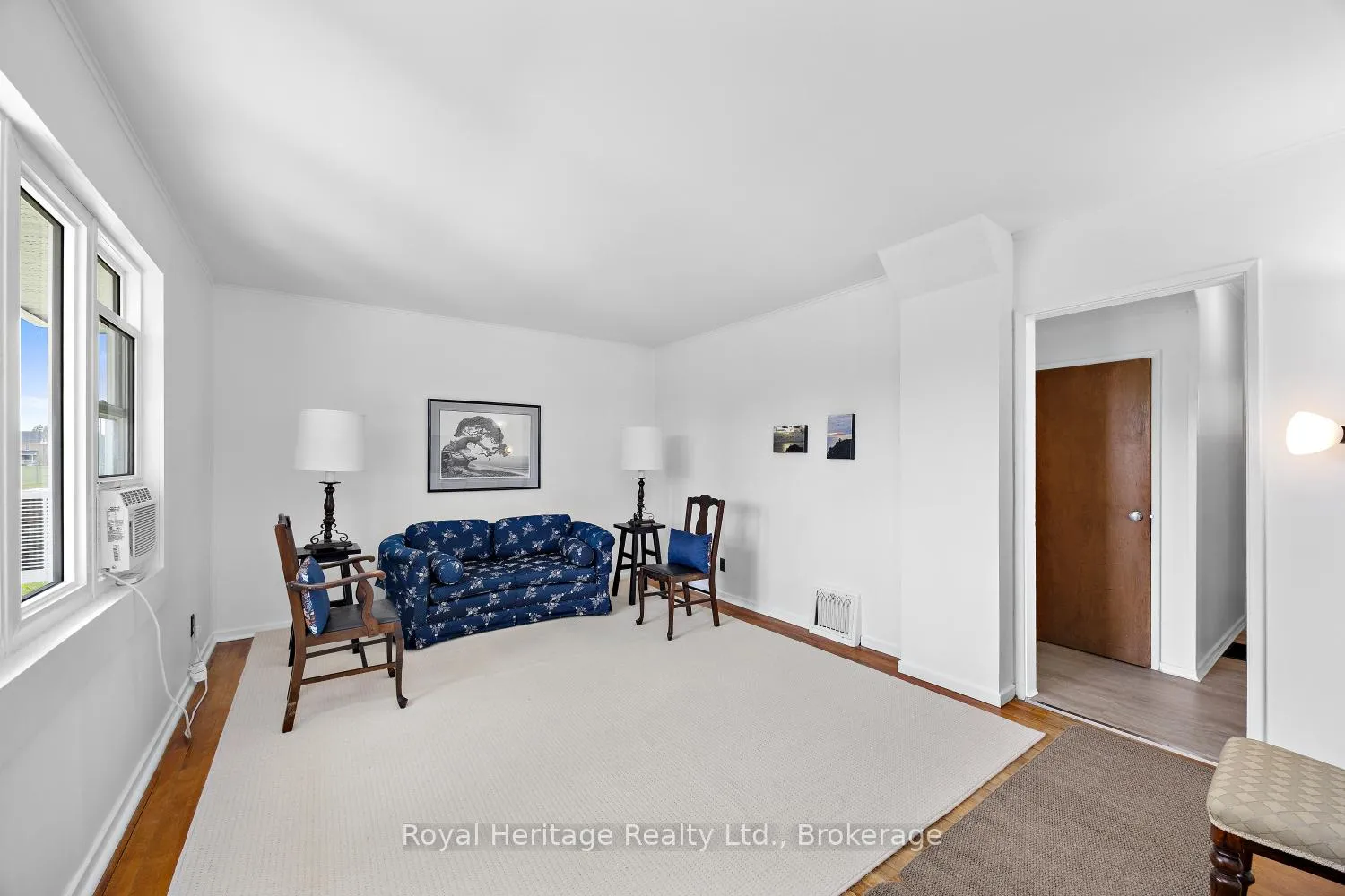 Photo 23 of 722 Gillespie Avenue, Peterborough, Otonabee Ward 1 — HOMEH