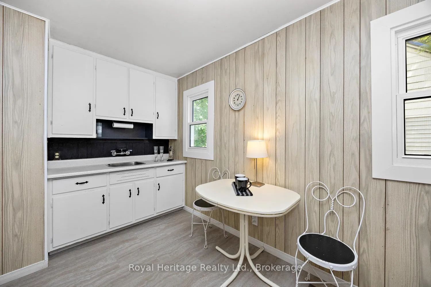 Photo 32 of 722 Gillespie Avenue, Peterborough, Otonabee Ward 1 — HOMEH