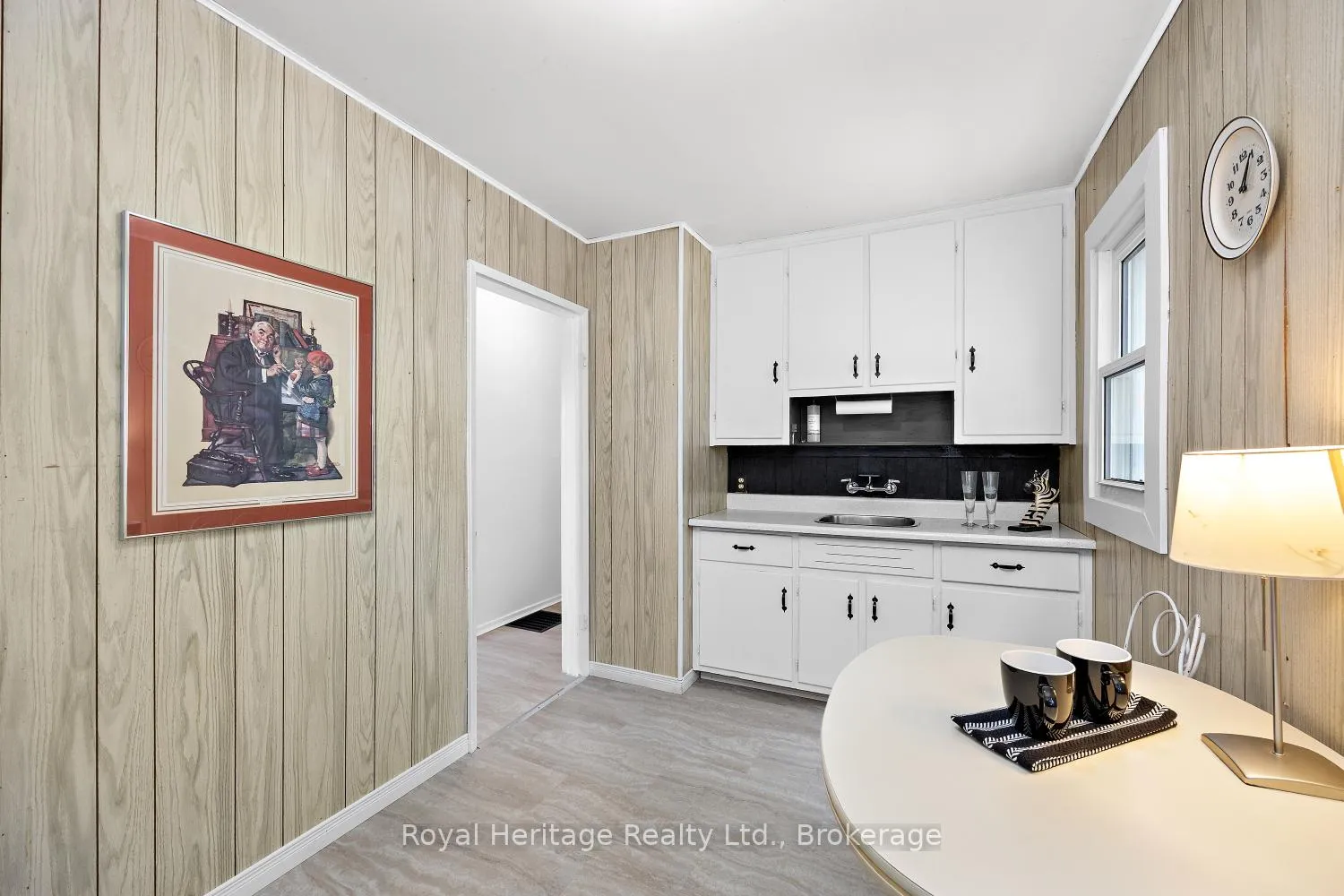 Photo 39 of 722 Gillespie Avenue, Peterborough, Otonabee Ward 1 — HOMEH