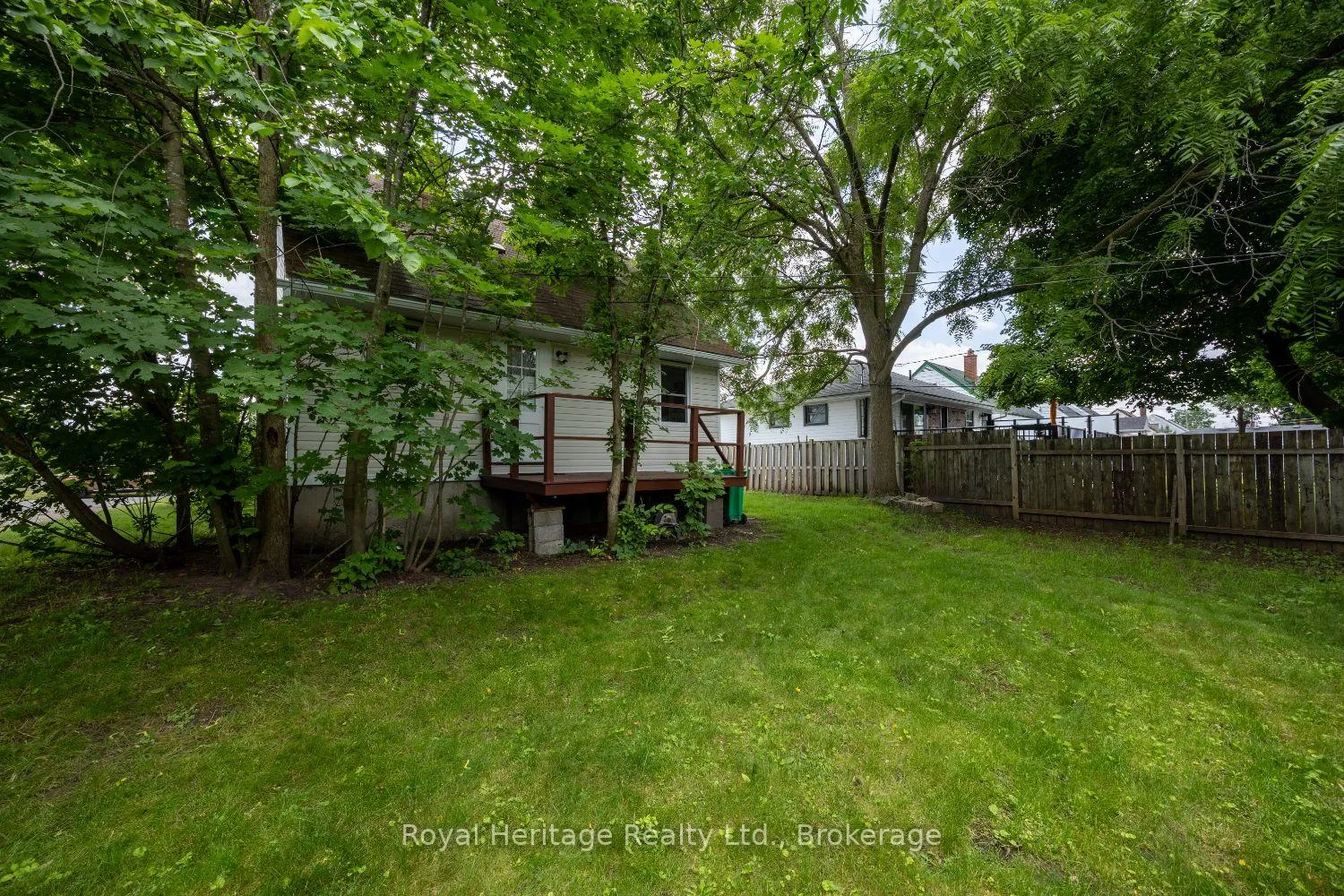 Photo 82 of 722 Gillespie Avenue, Peterborough, Otonabee Ward 1 — HOMEH
