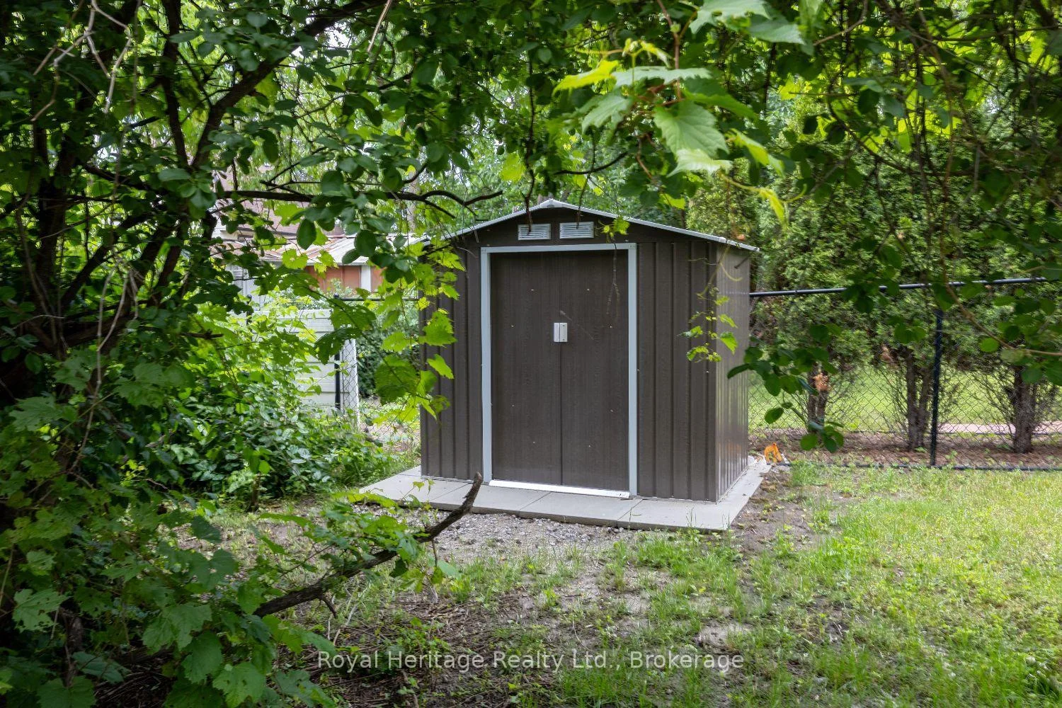 Photo 59 of 722 Gillespie Avenue, Peterborough, Otonabee Ward 1 — HOMEH