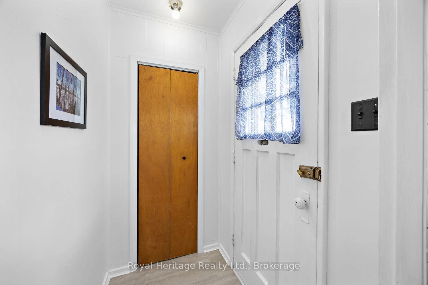 Photo 22 of 722 Gillespie Avenue, Peterborough, Otonabee Ward 1 — HOMEH