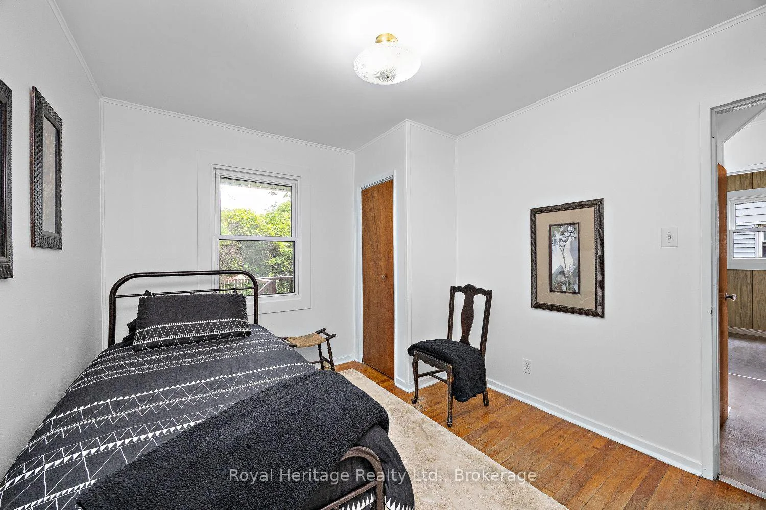 Photo 54 of 722 Gillespie Avenue, Peterborough, Otonabee Ward 1 — HOMEH
