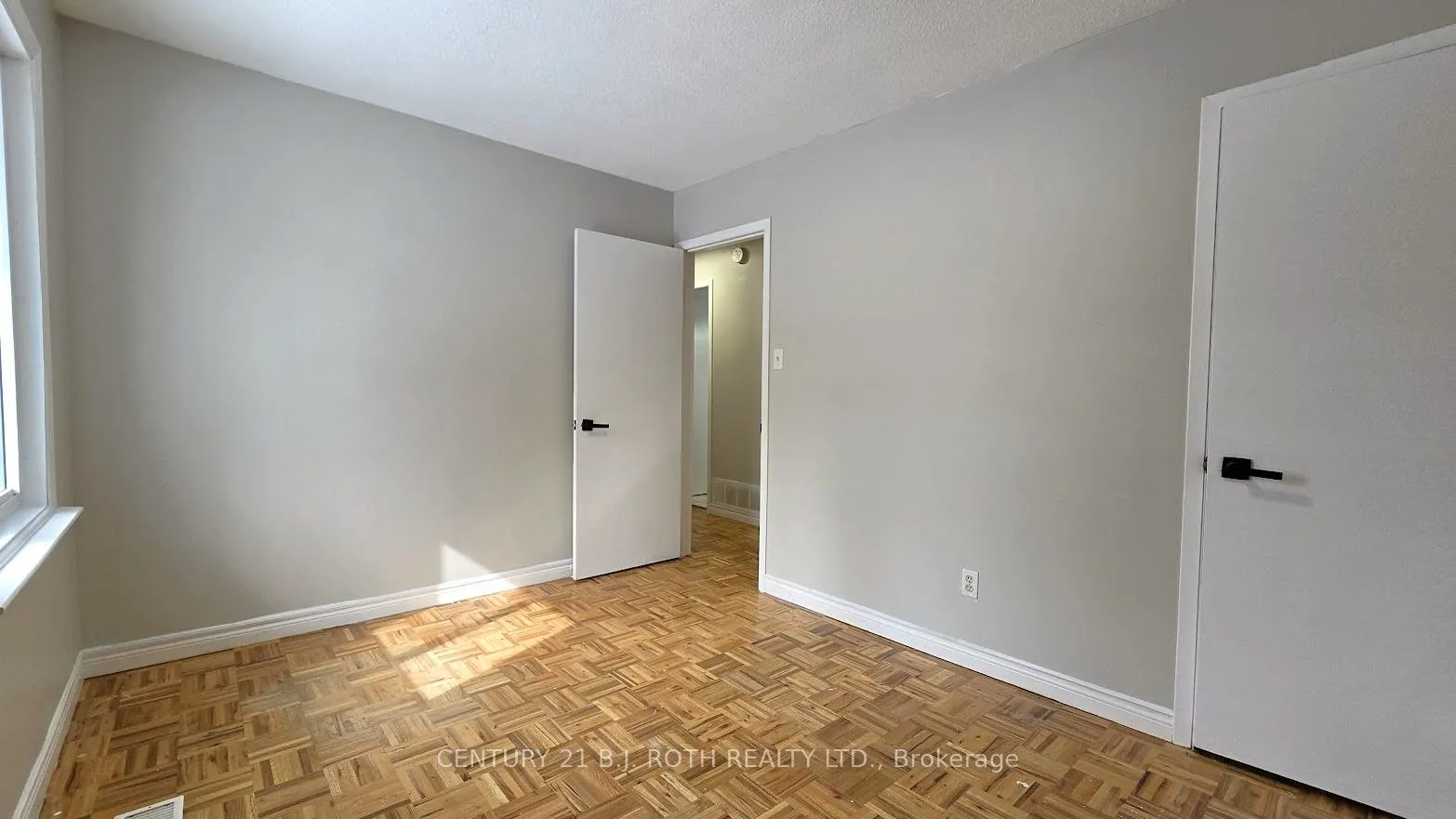 Photo 17 of Unit Upper, 41 Bayview Drive, Barrie, Allandale — HOMEH