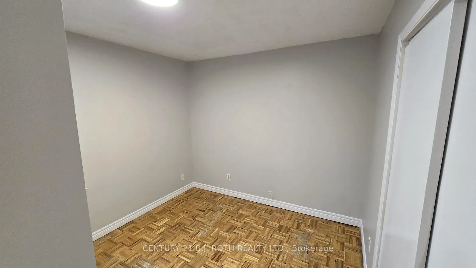 Photo 18 of Unit Upper, 41 Bayview Drive, Barrie, Allandale — HOMEH