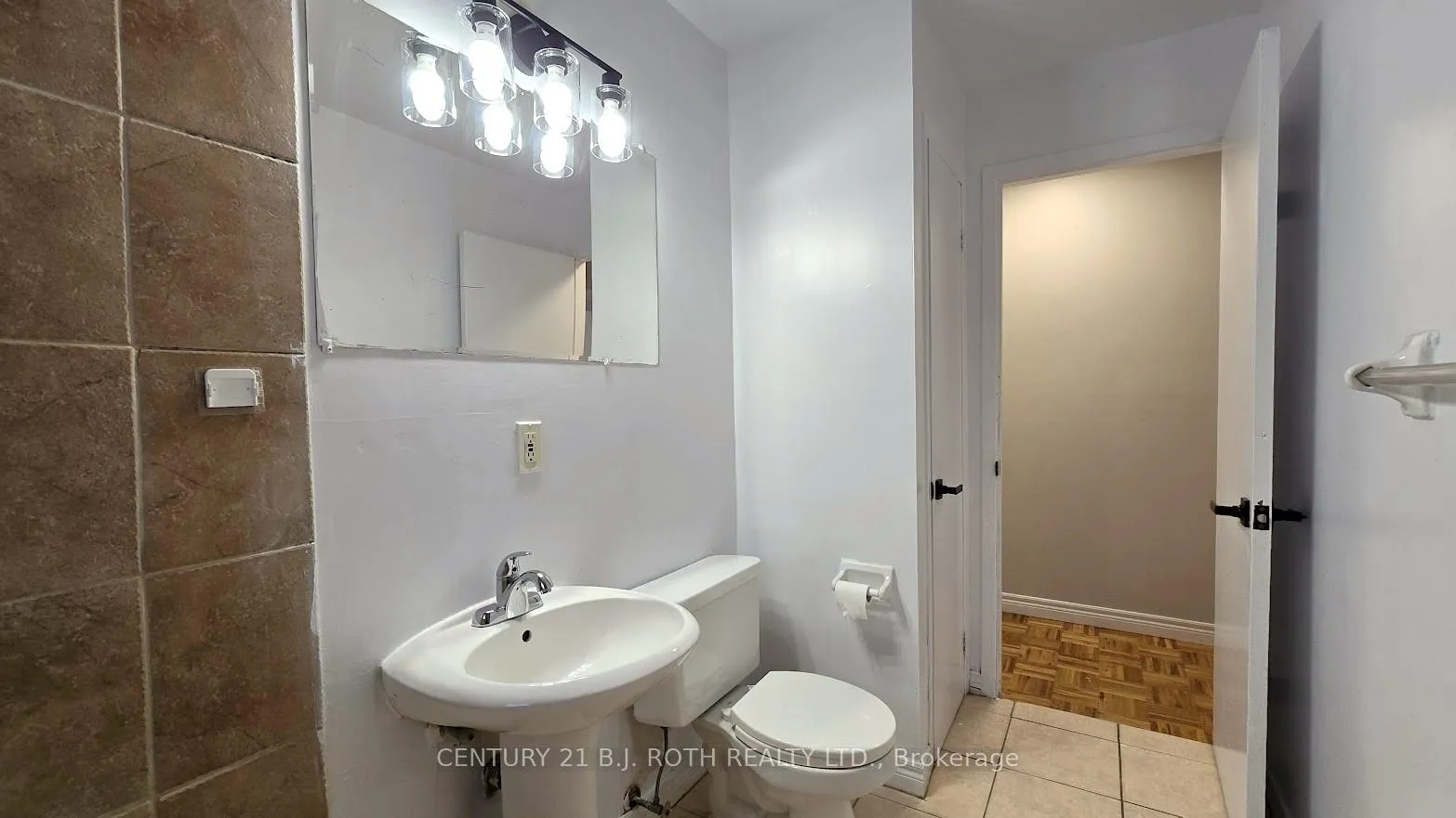 Photo 22 of Unit Upper, 41 Bayview Drive, Barrie, Allandale — HOMEH