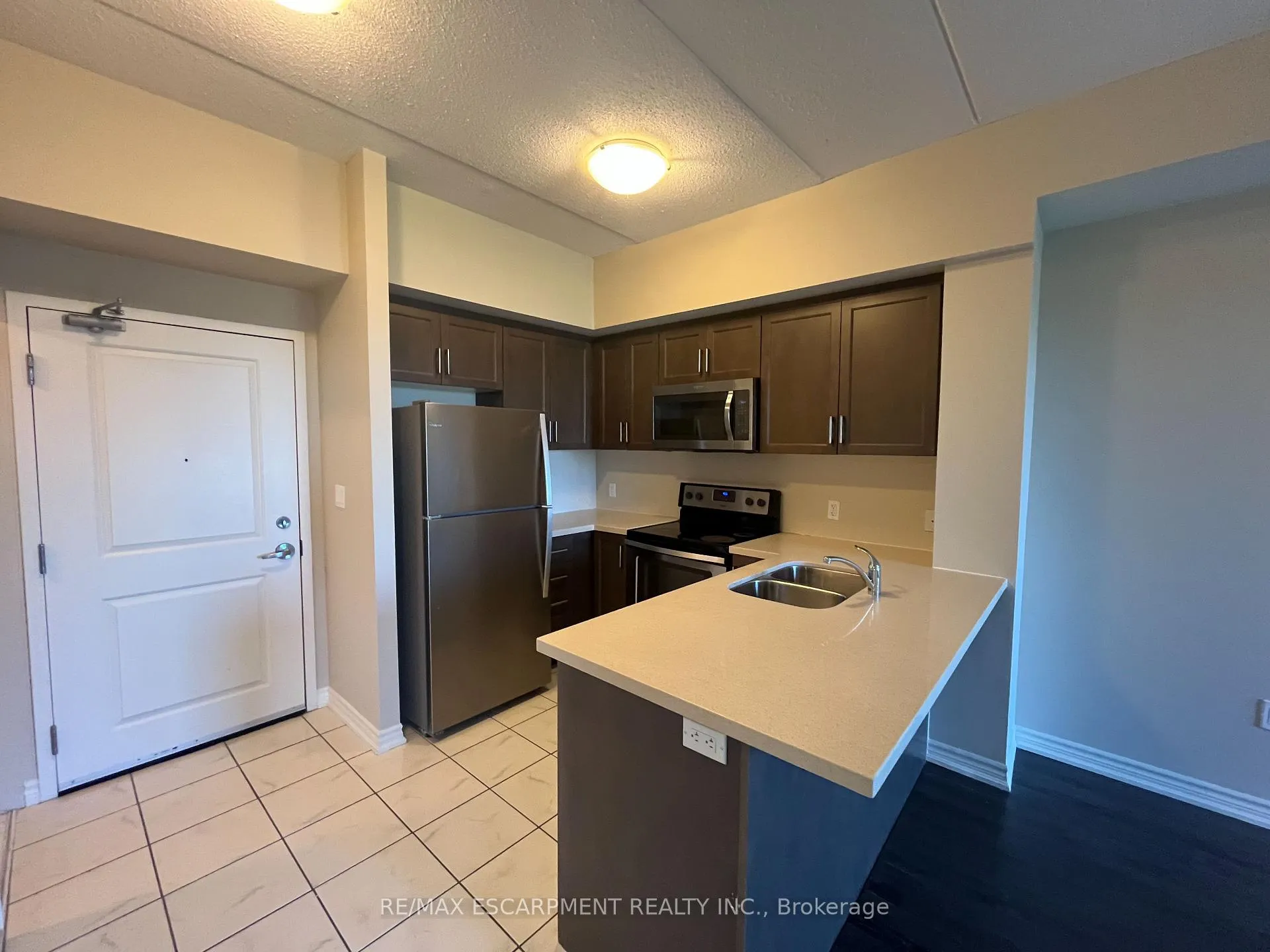Photo 2 of Unit 509, 640 Sauve Street, Milton, Beaty — HOMEH