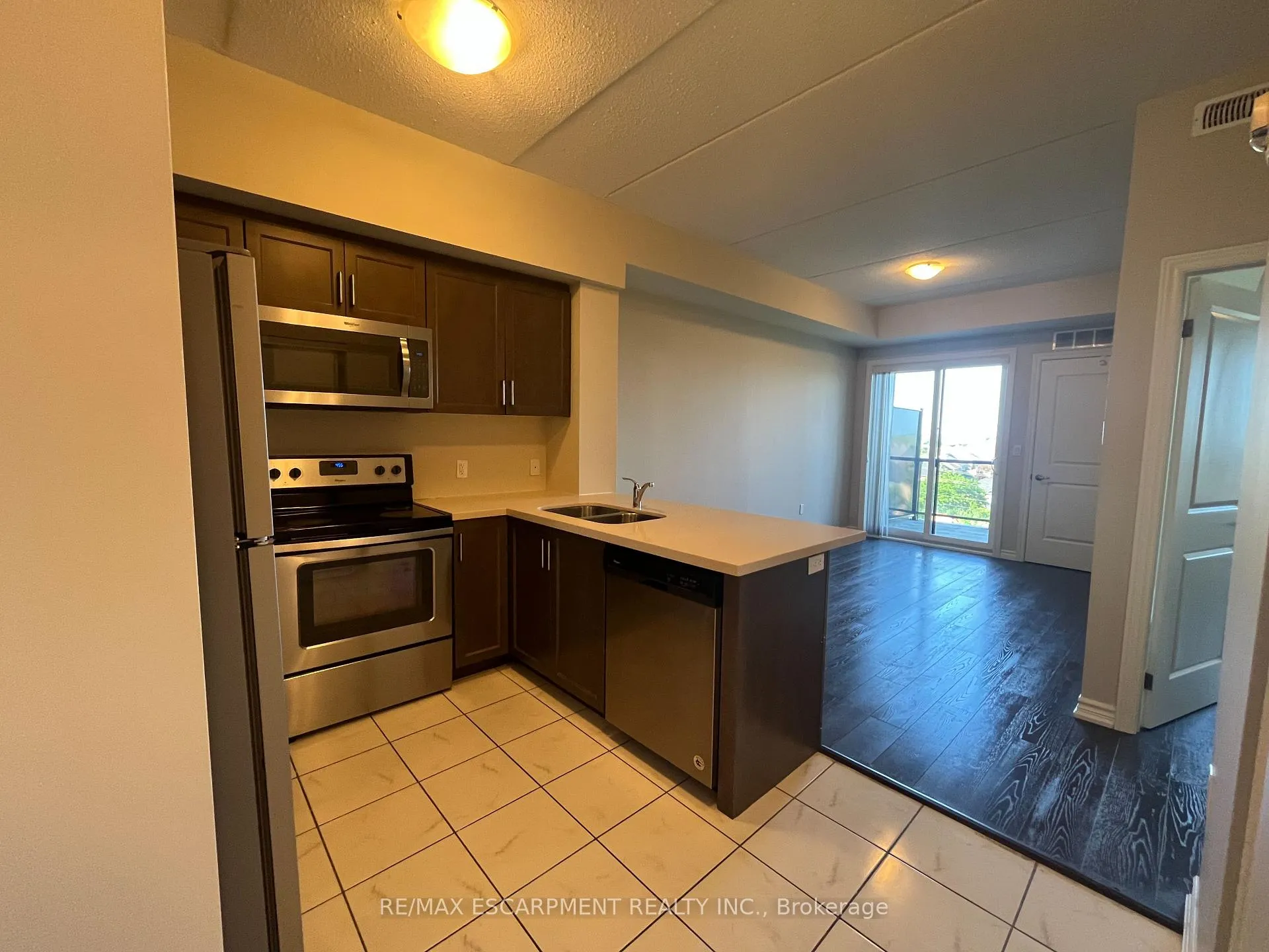 Photo 3 of Unit 509, 640 Sauve Street, Milton, Beaty — HOMEH
