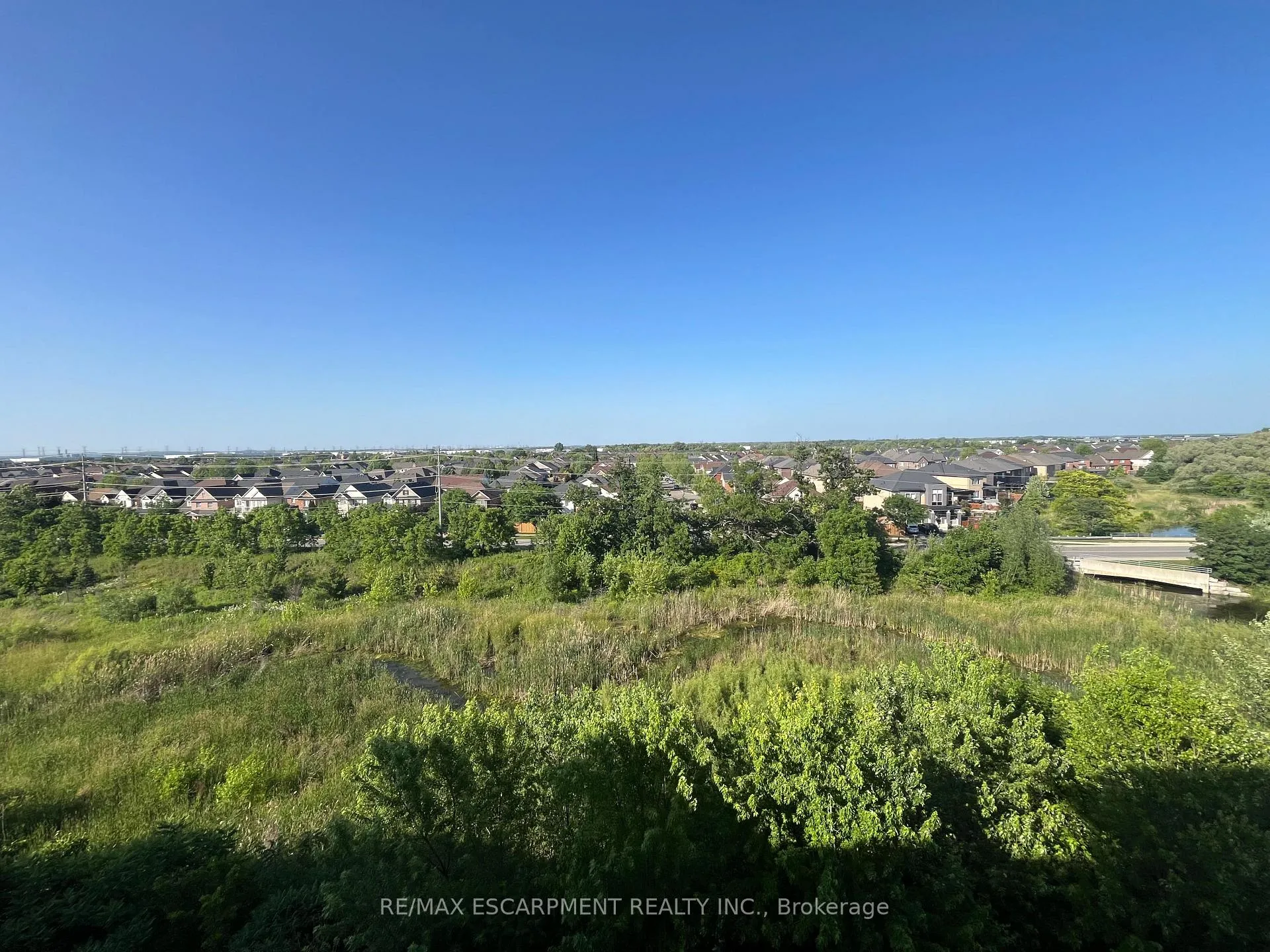 Photo 10 of Unit 509, 640 Sauve Street, Milton, Beaty — HOMEH