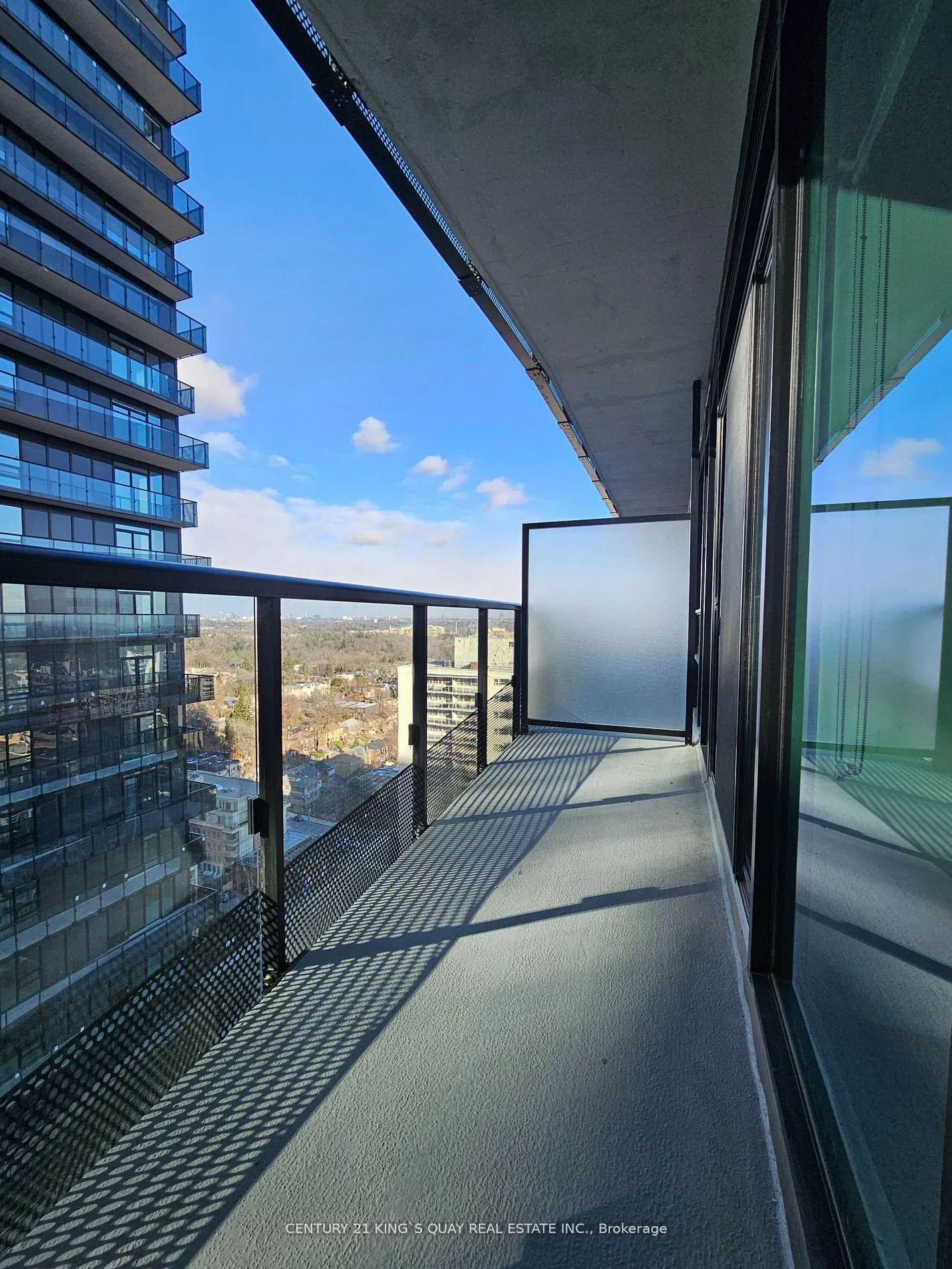Photo 11 of Unit 2008, 127 Broadway Avenue, Toronto, Mount Pleasant West — HOMEH
